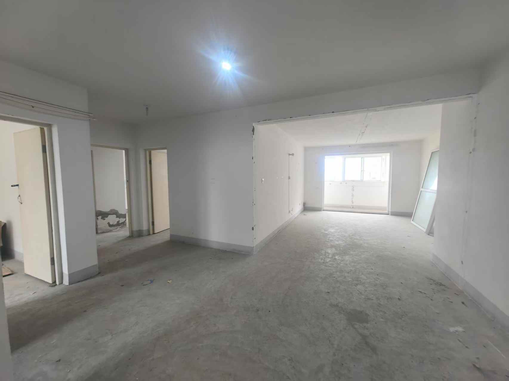 紫东花苑 3室2厅2卫 127.16m²
