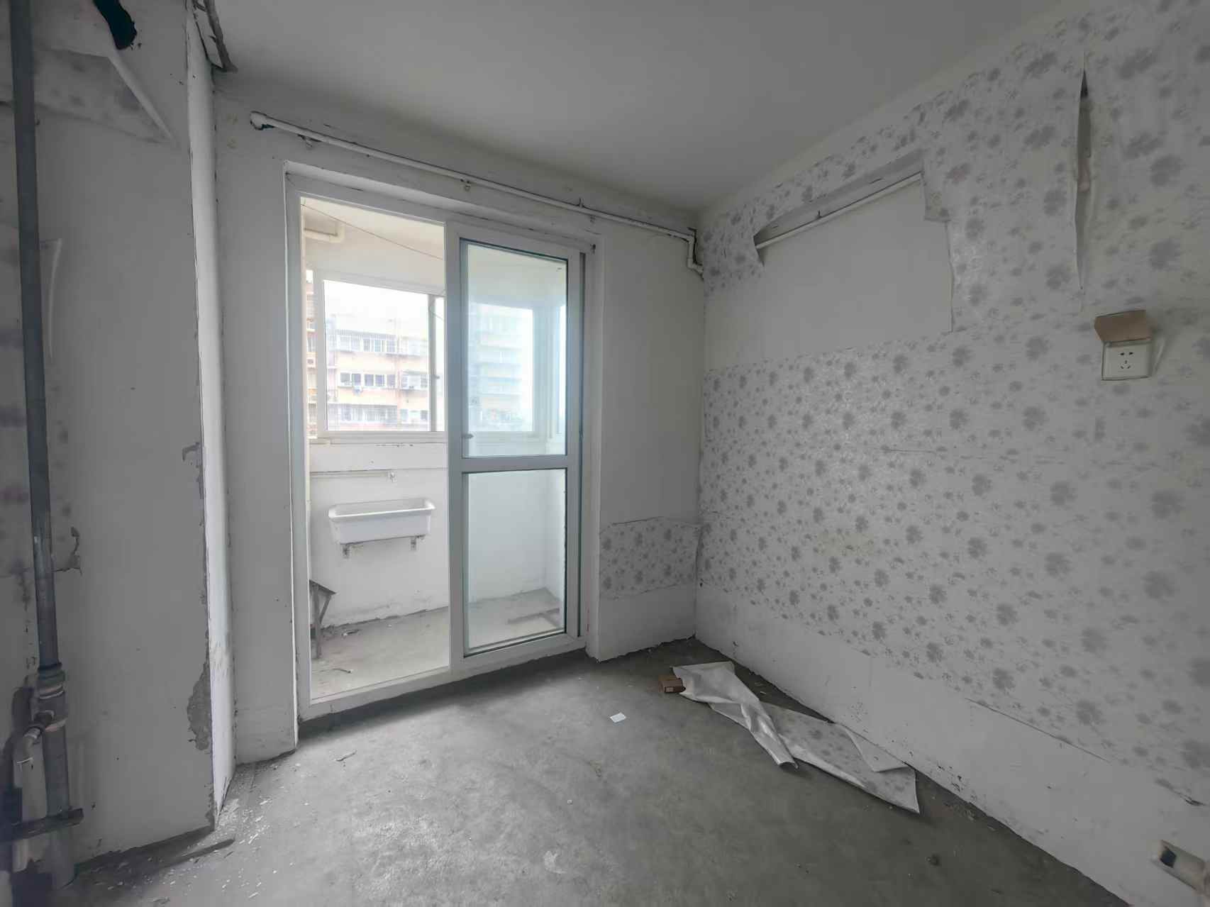 紫东花苑 3室2厅2卫 127.16m&sup2;