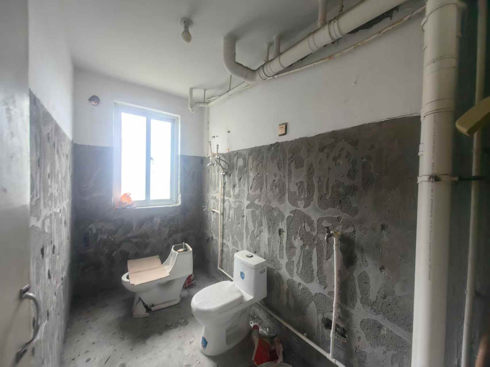 紫东花苑 3室2厅2卫 127.16m&sup2;