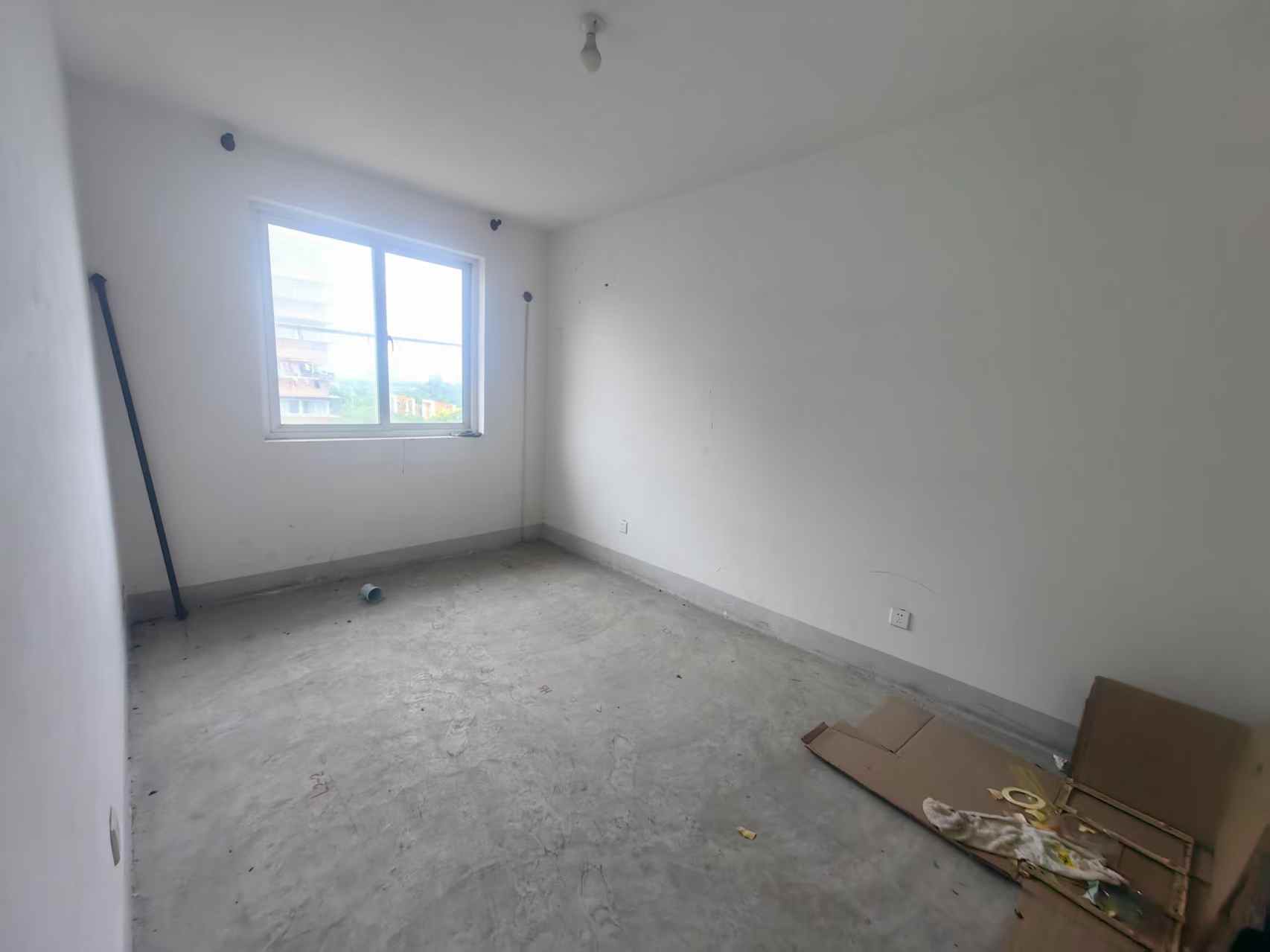 紫东花苑 3室2厅2卫 127.16m&sup2;