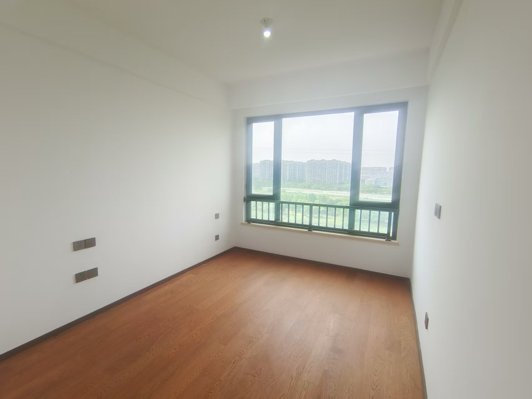 春风南岸西园 3室2厅2卫 123m&sup2;