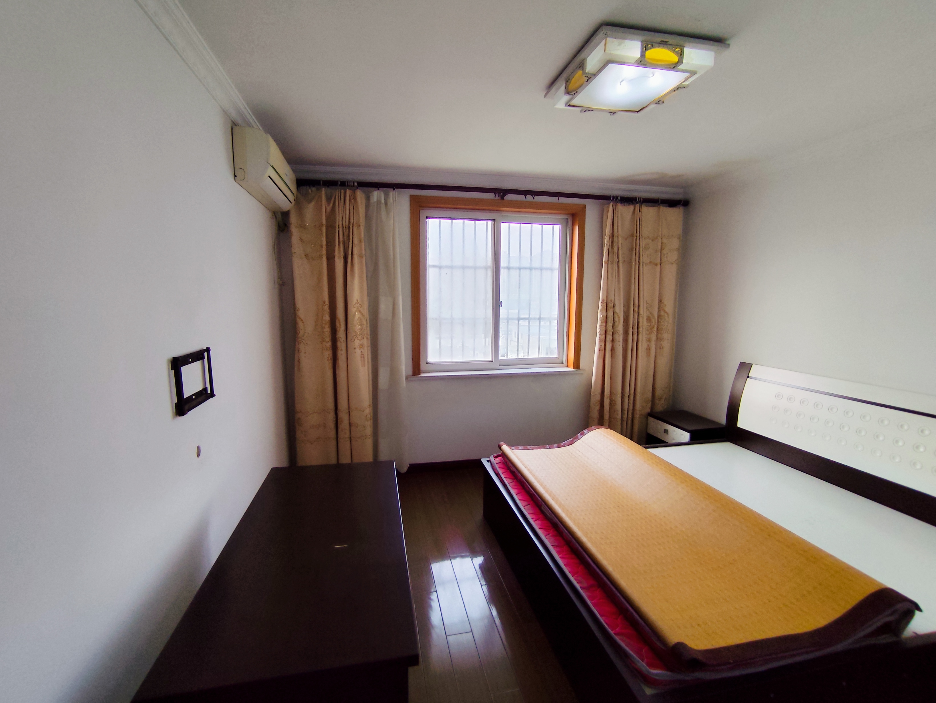 五一新村东区 4室2厅2卫 169.23m&sup2;