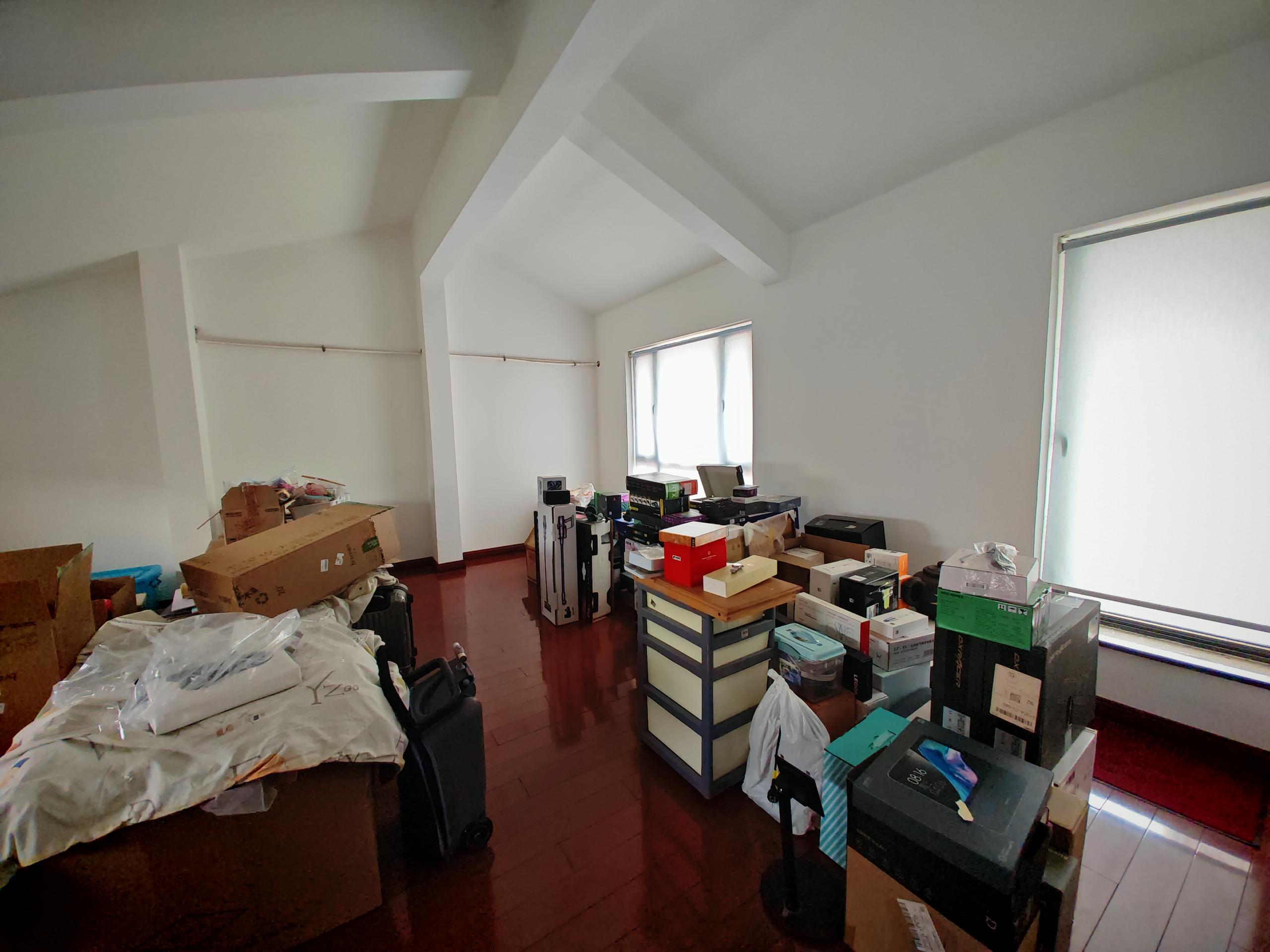 金飞达名郡 7室1厅4卫 460m&sup2;