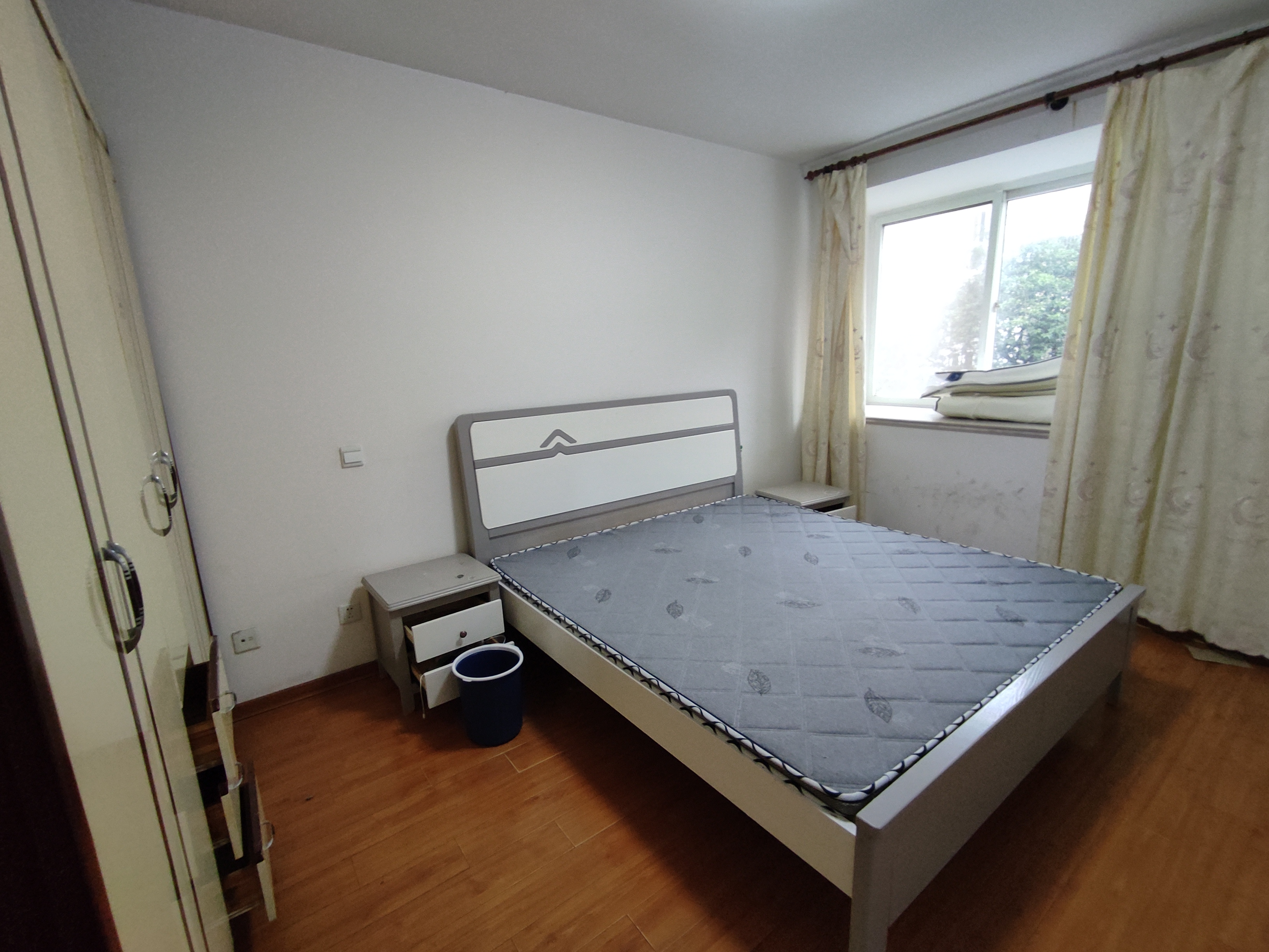 春晖花园 2室1厅1卫 80m&sup2;