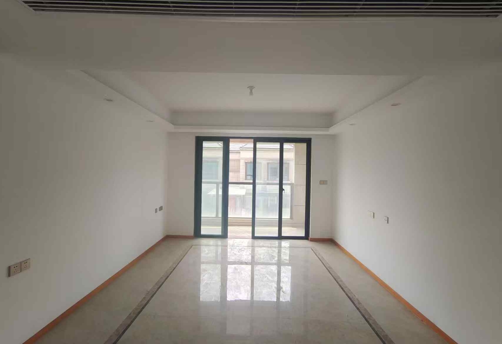 中南熙悦(南通经济技术开发区) 2室2厅1卫 122.00m&sup2;
