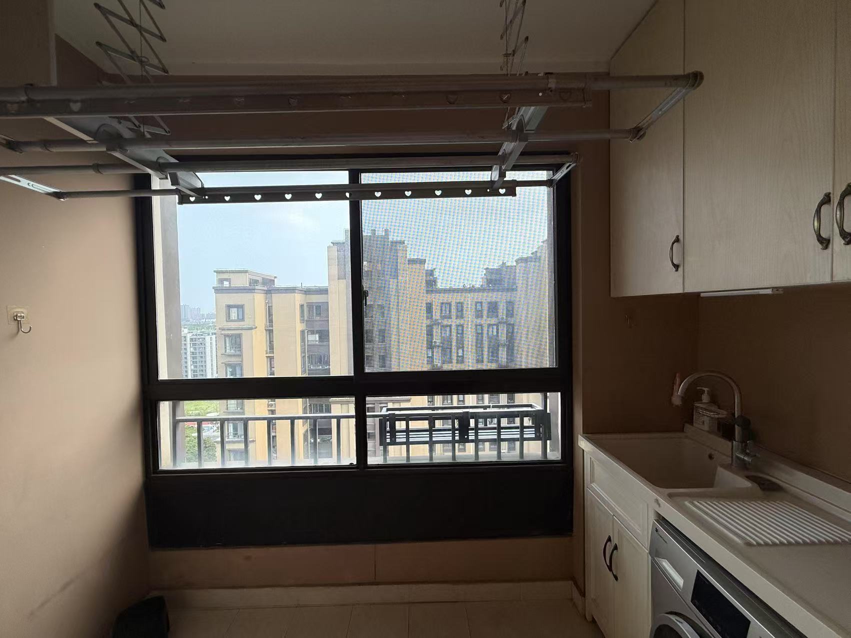 万科金域蓝湾 3室2厅1卫 108m&sup2;