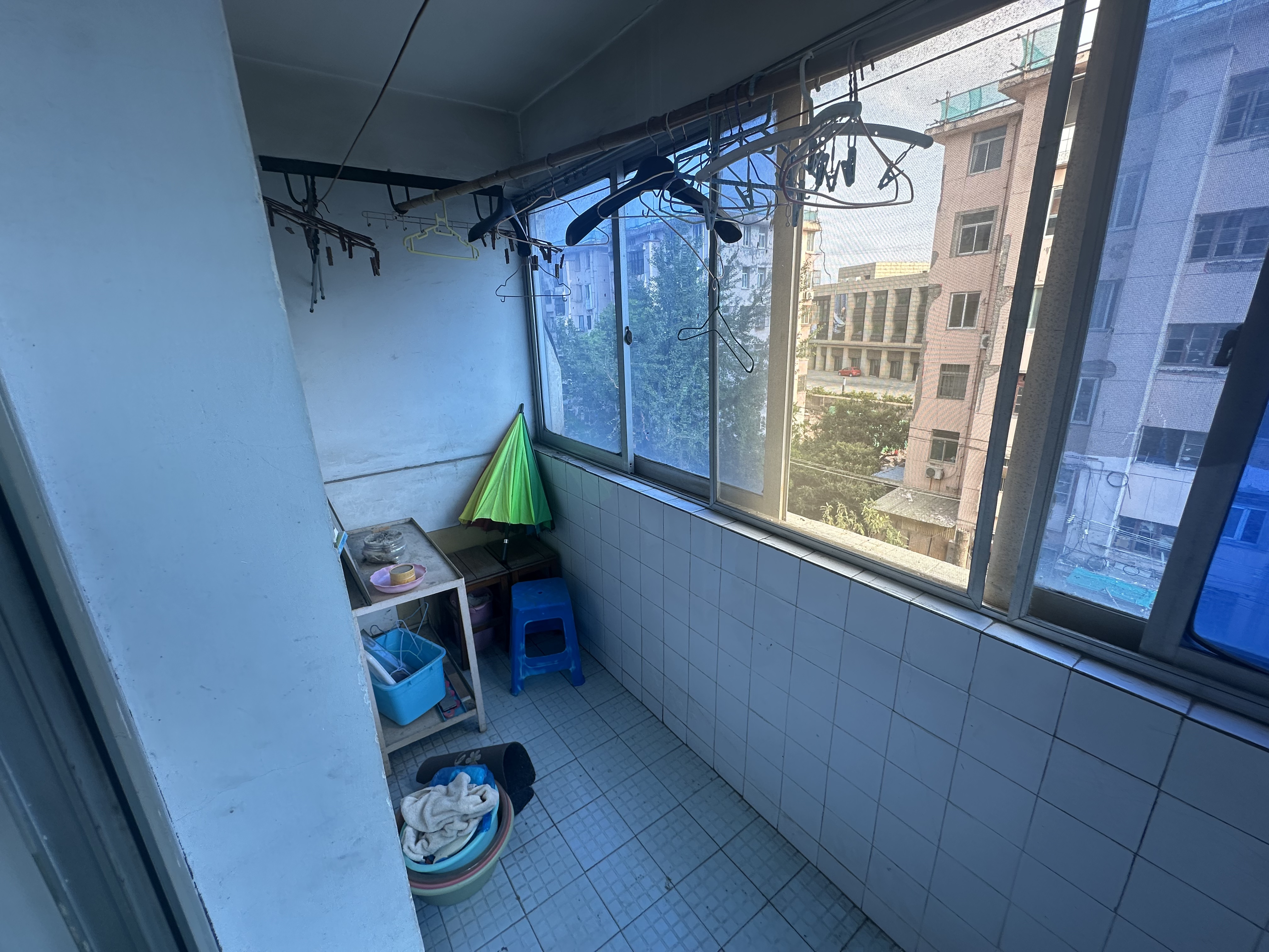 虹桥东村 2室1厅1卫 67m&sup2;