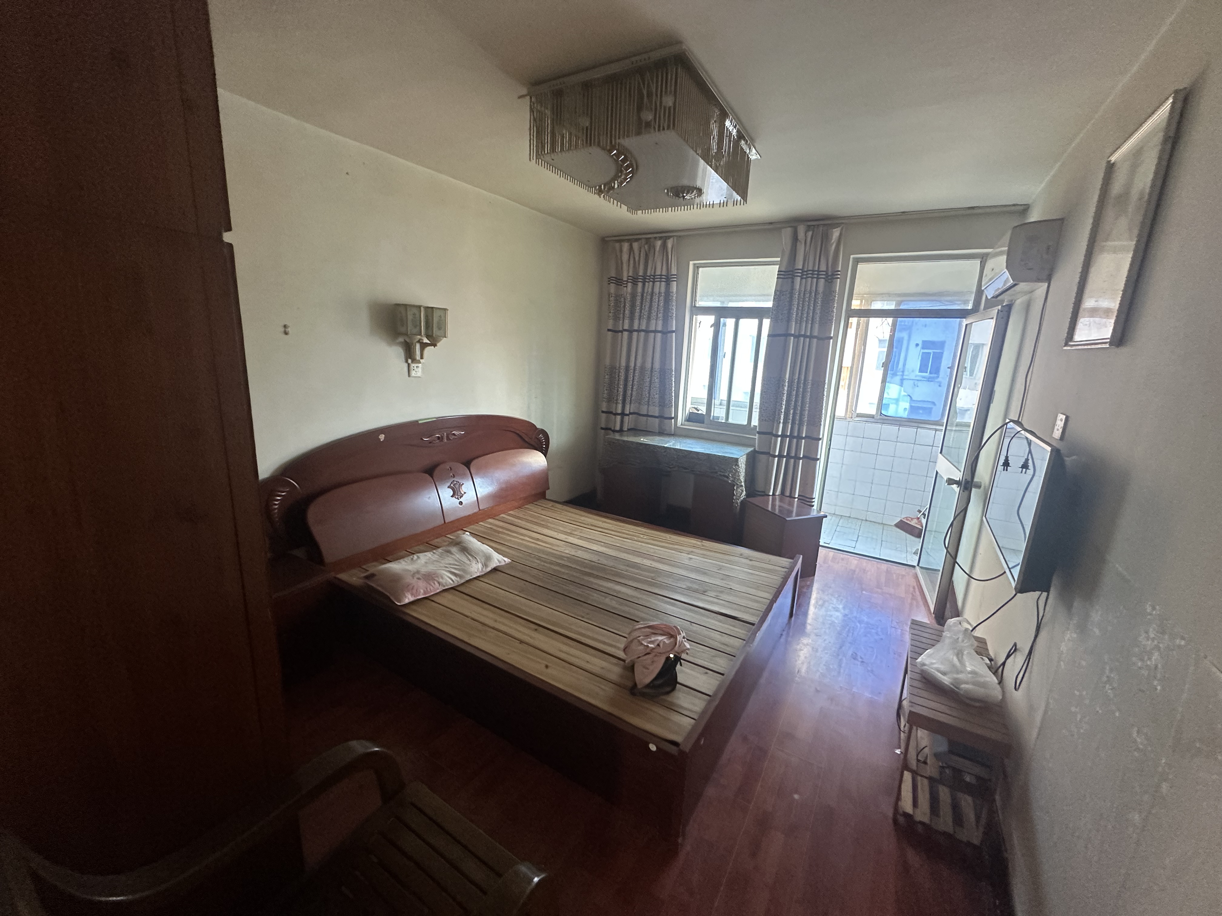虹桥东村 2室1厅1卫 67m&sup2;