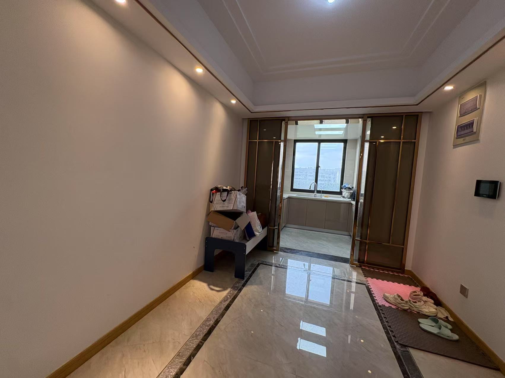 中南世纪花城三期 4室2厅2卫 140m&sup2;
