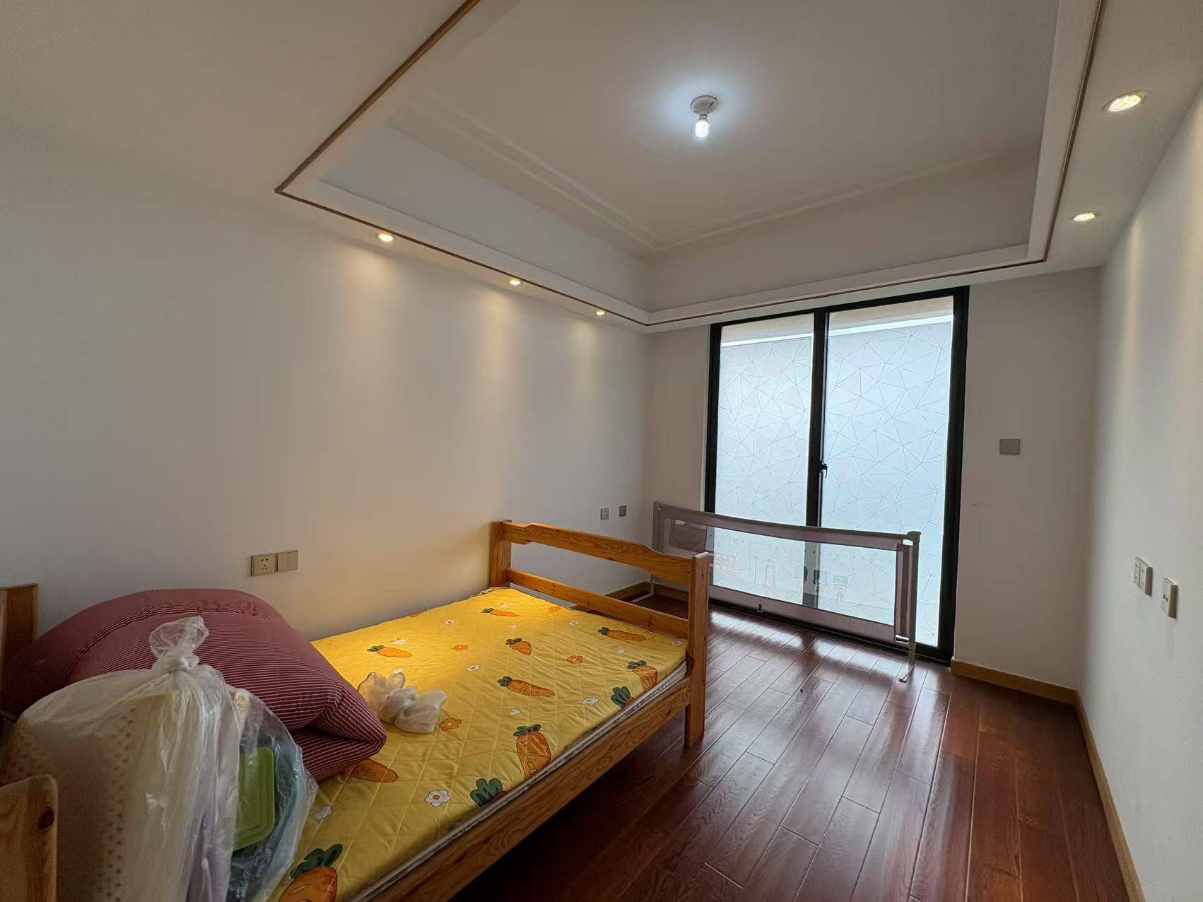 中南世纪花城三期 4室2厅2卫 140m&sup2;