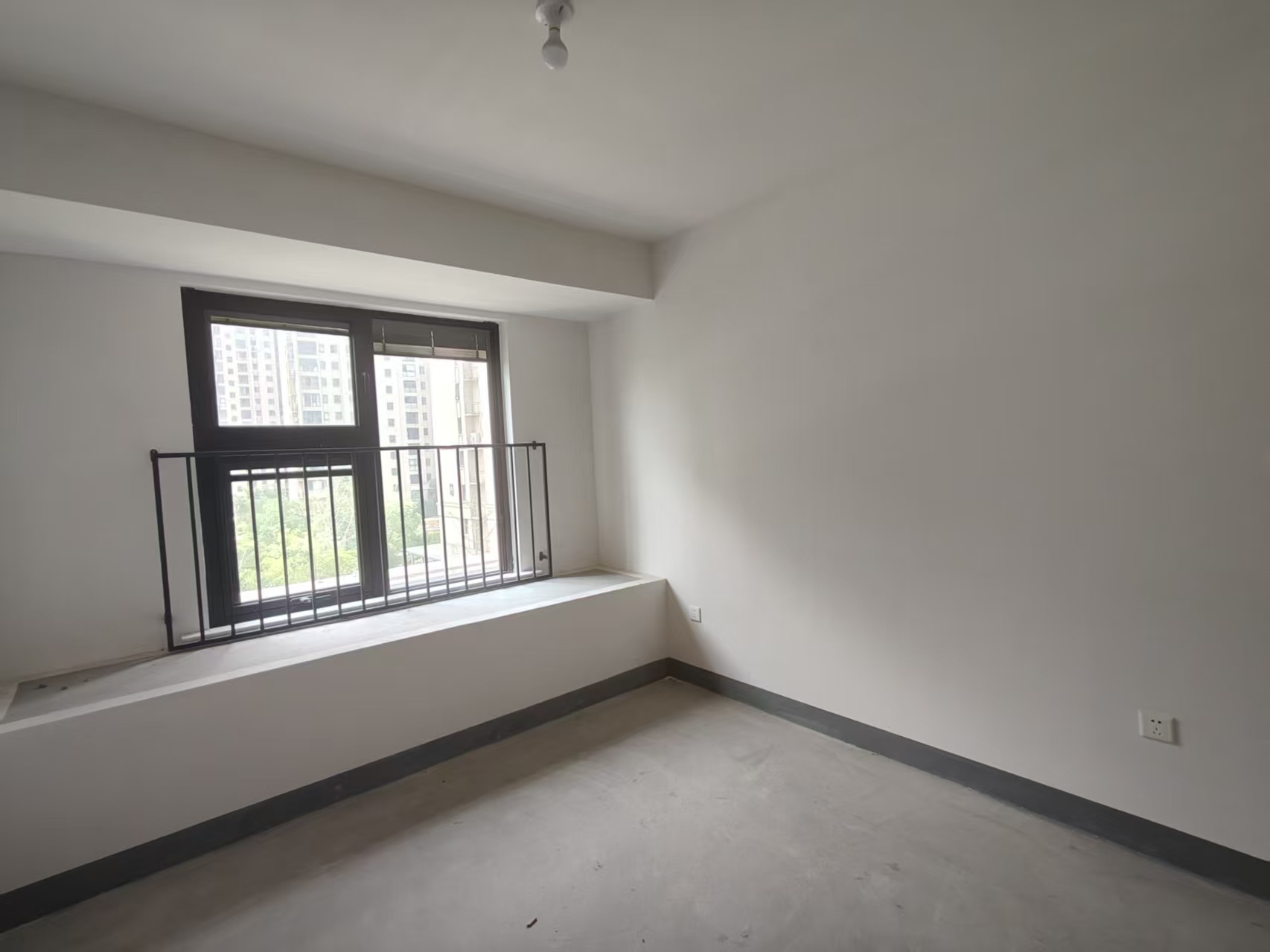 招商新城雍景湾 3室2厅1卫 87m&sup2;