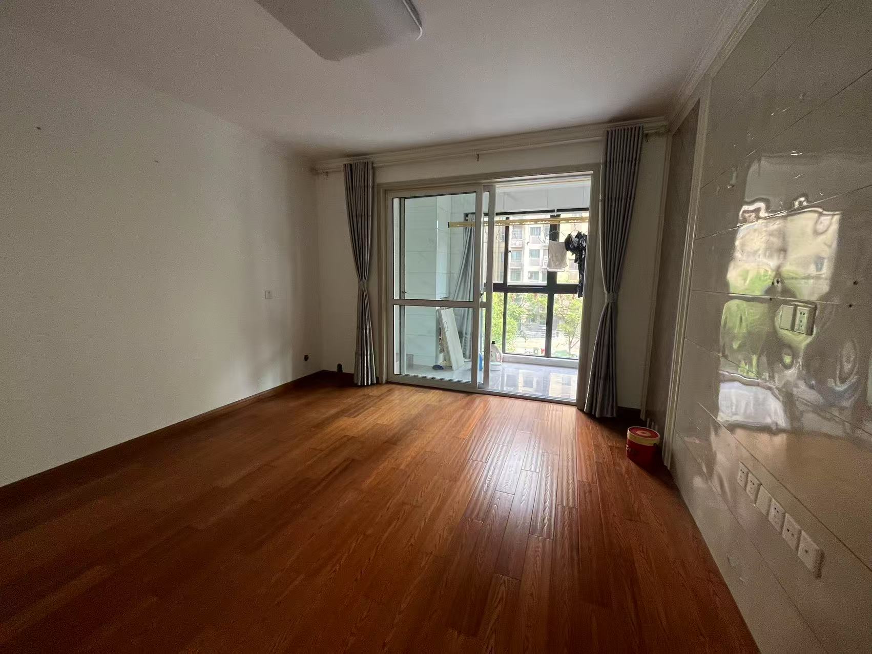 新城新苑 3室2厅1卫 123.5m&sup2;