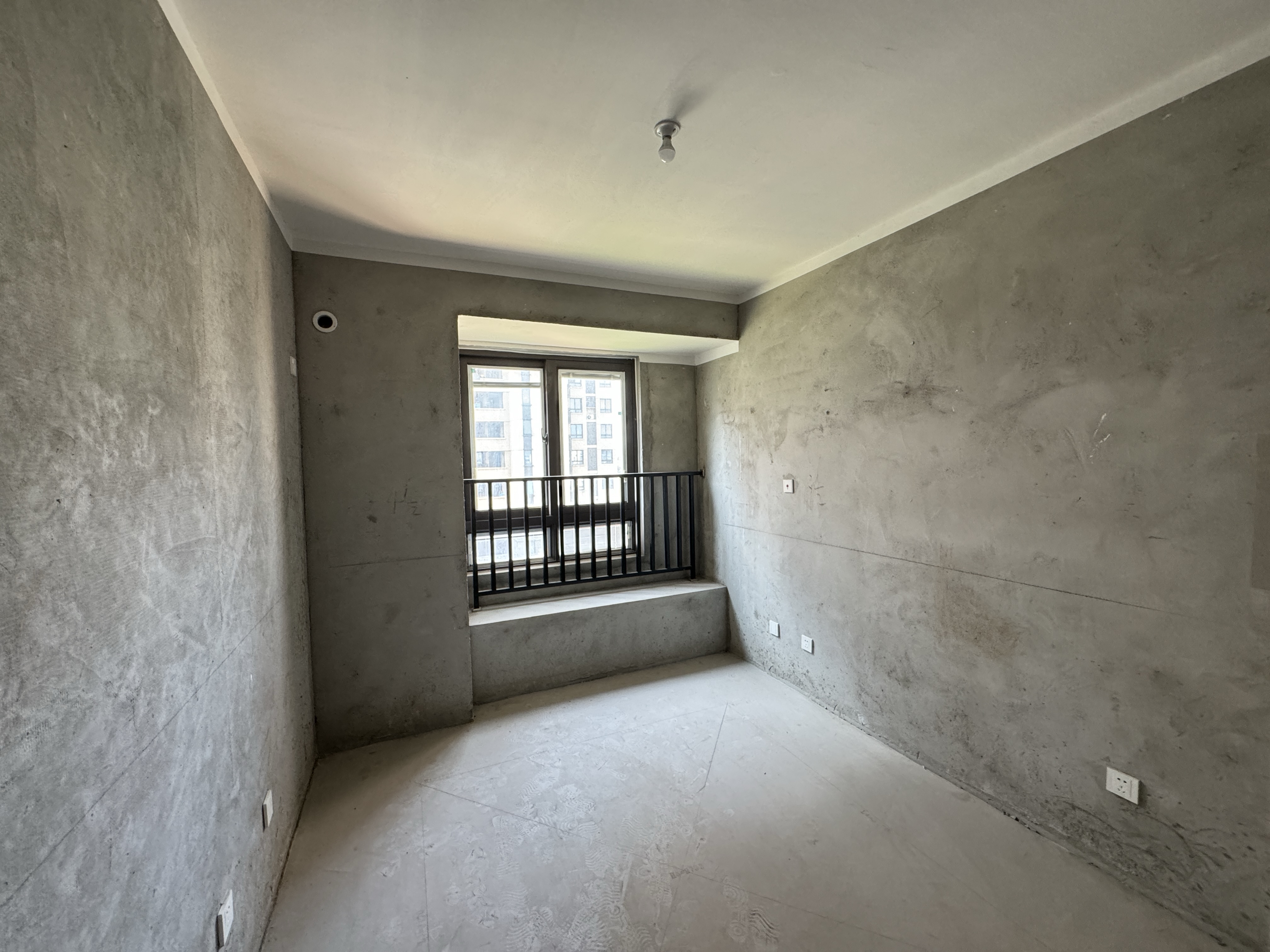 保利香槟国际 4室2厅2卫 128m&sup2;