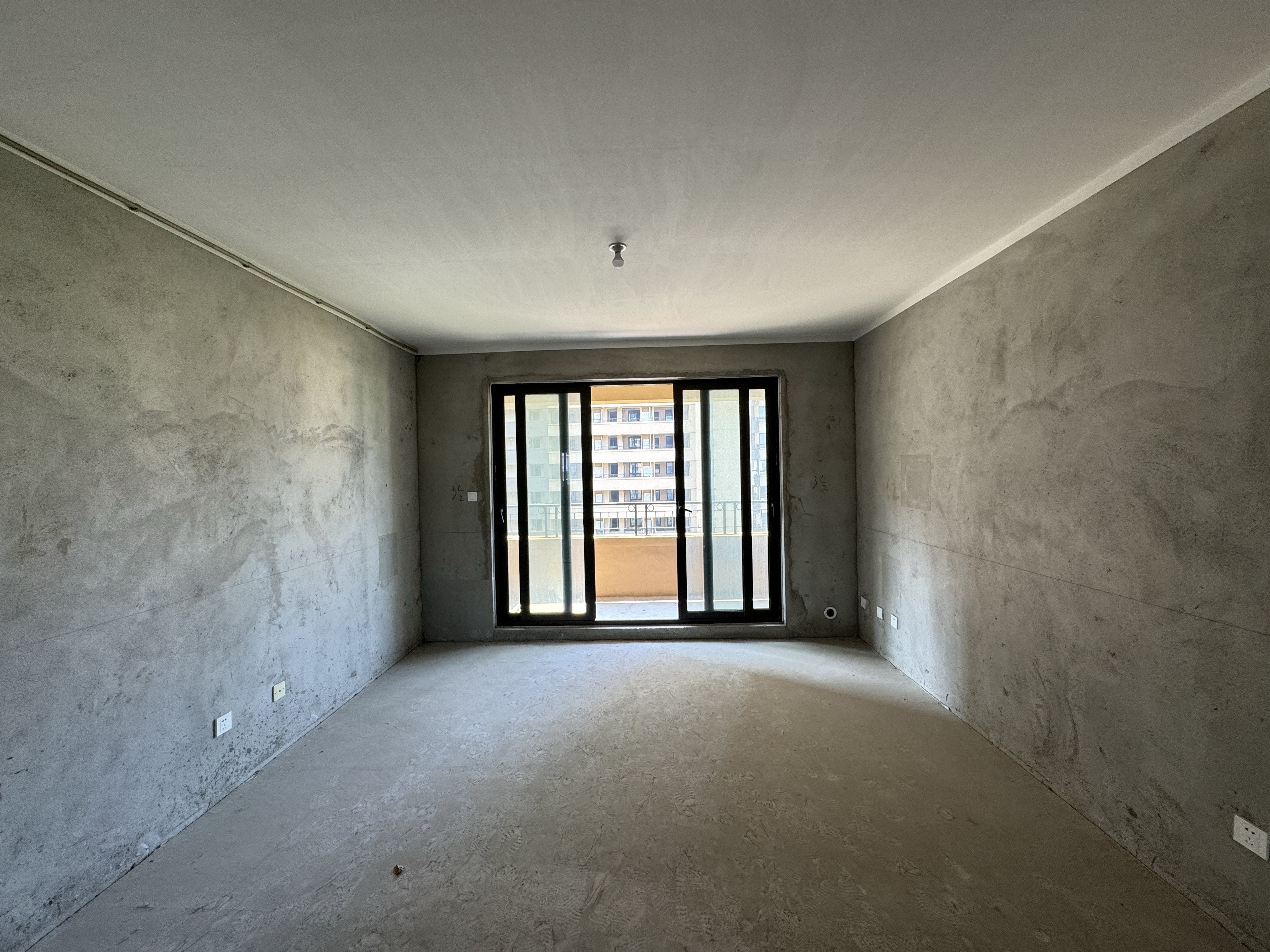保利香槟国际 4室2厅2卫 128m&sup2;