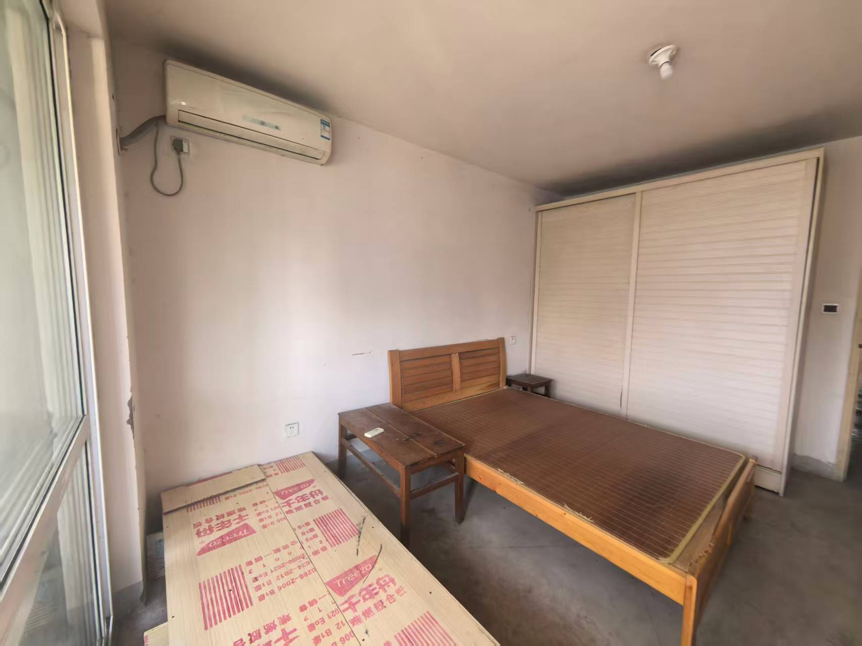 景河苑 2室2厅1卫 95m&sup2;