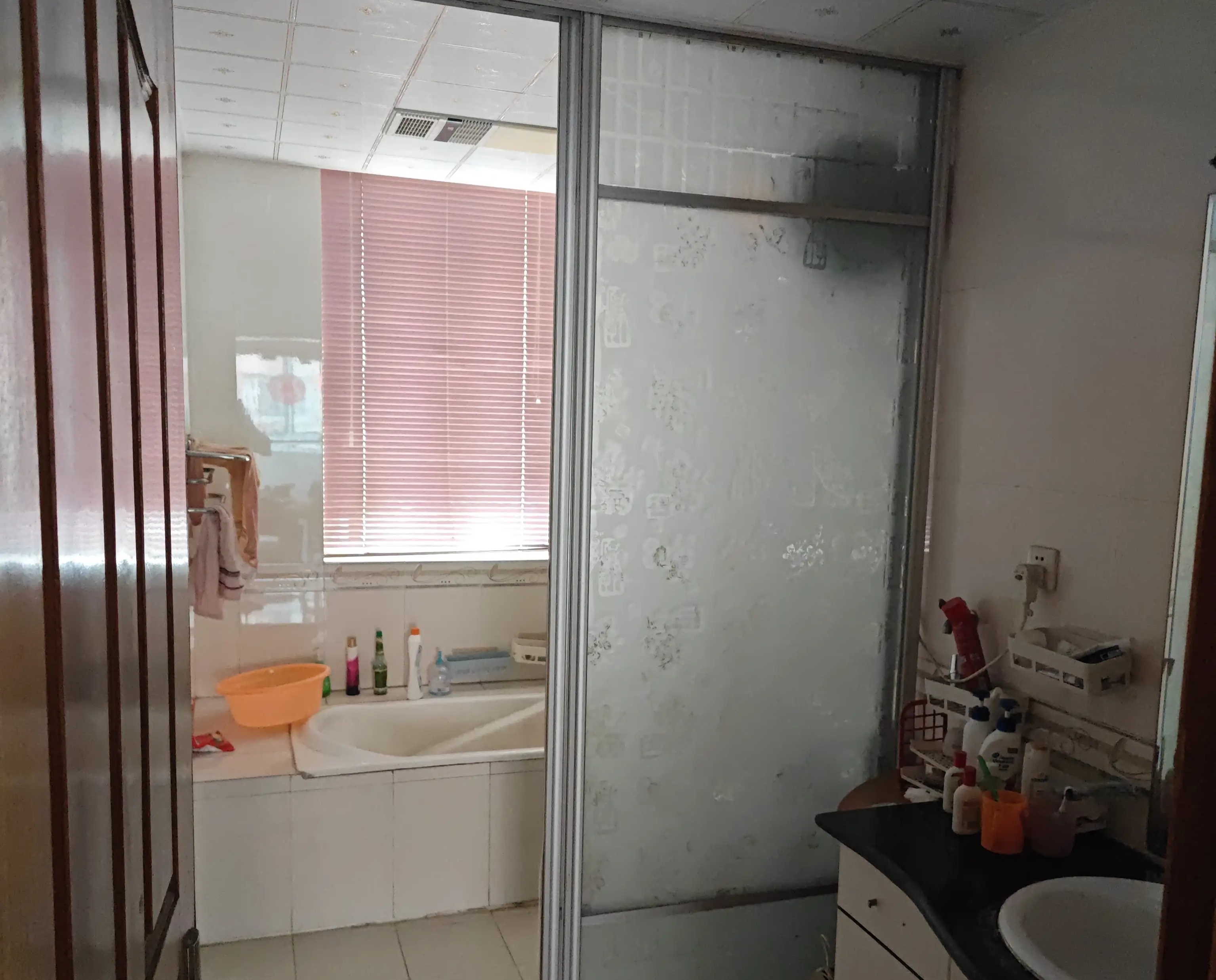 百家花苑 4室1厅2卫 160.00m&sup2;