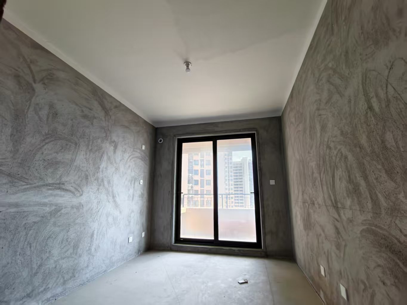 保利香槟国际 4室2厅2卫 155m&sup2;