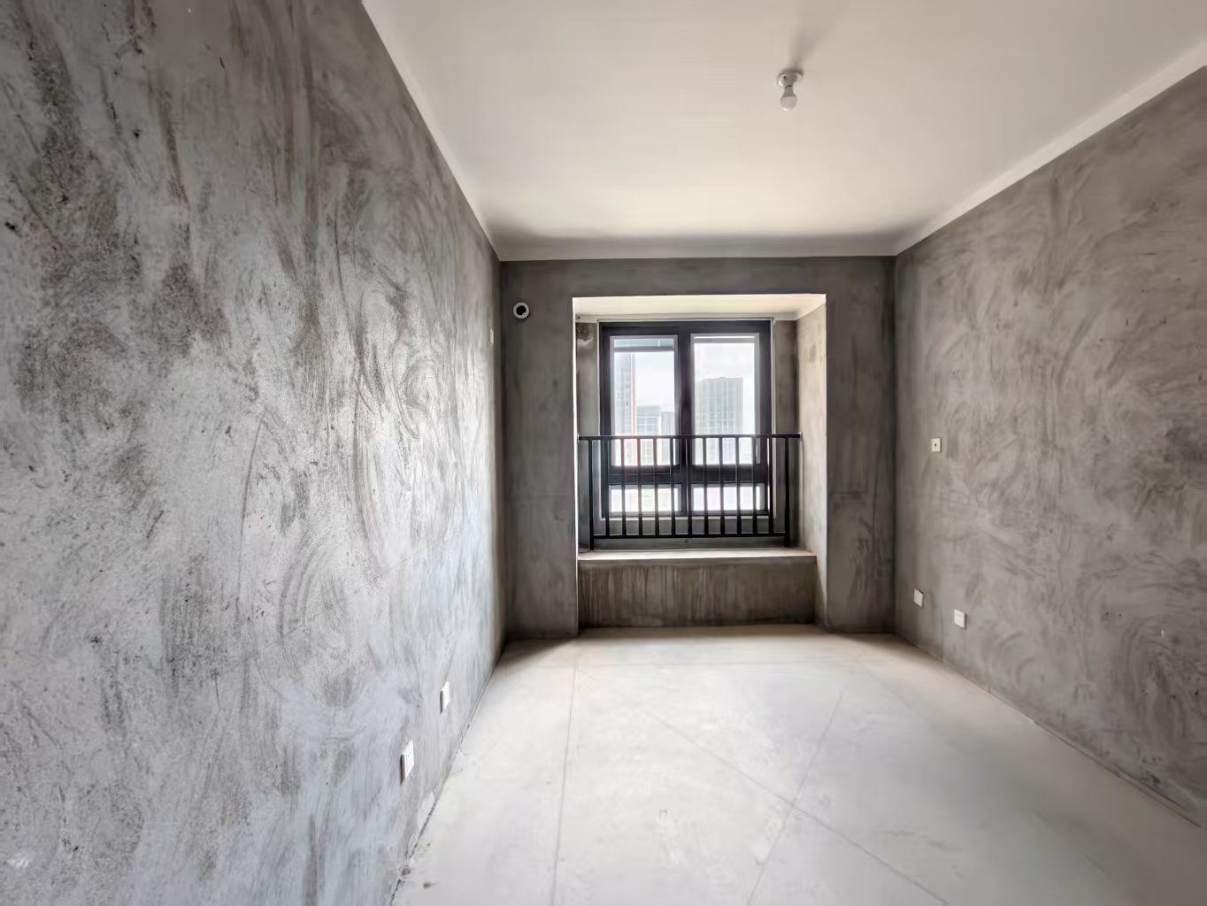 保利香槟国际 4室2厅2卫 155m&sup2;