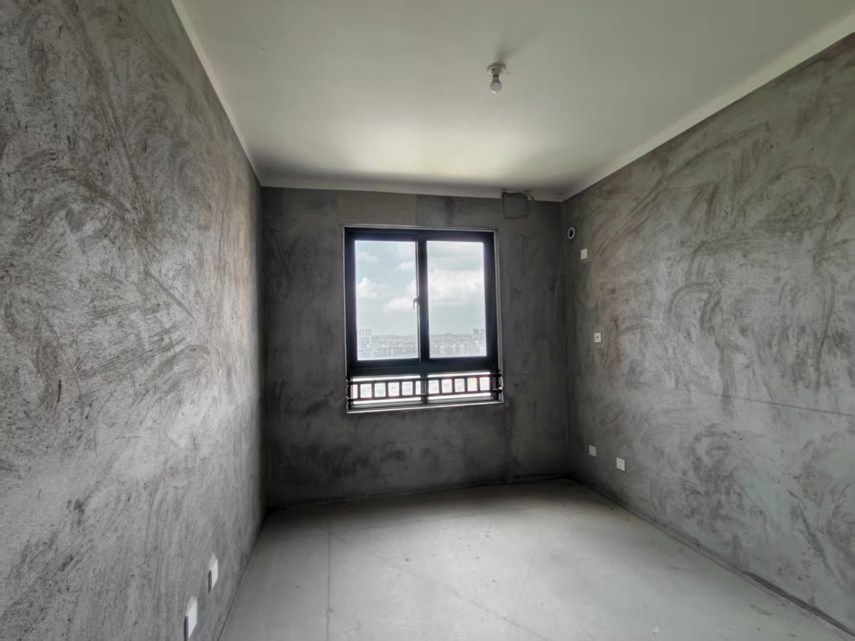 保利香槟国际 4室2厅2卫 155m&sup2;
