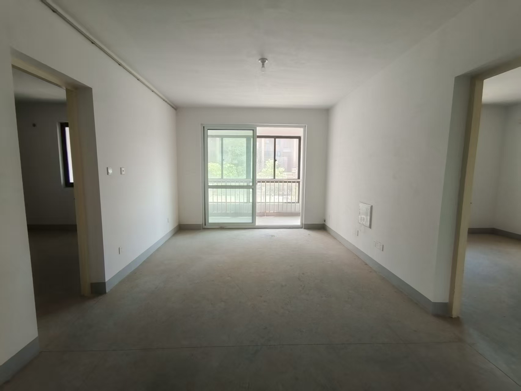 光明嘉苑 3室1厅1卫 109.87m²