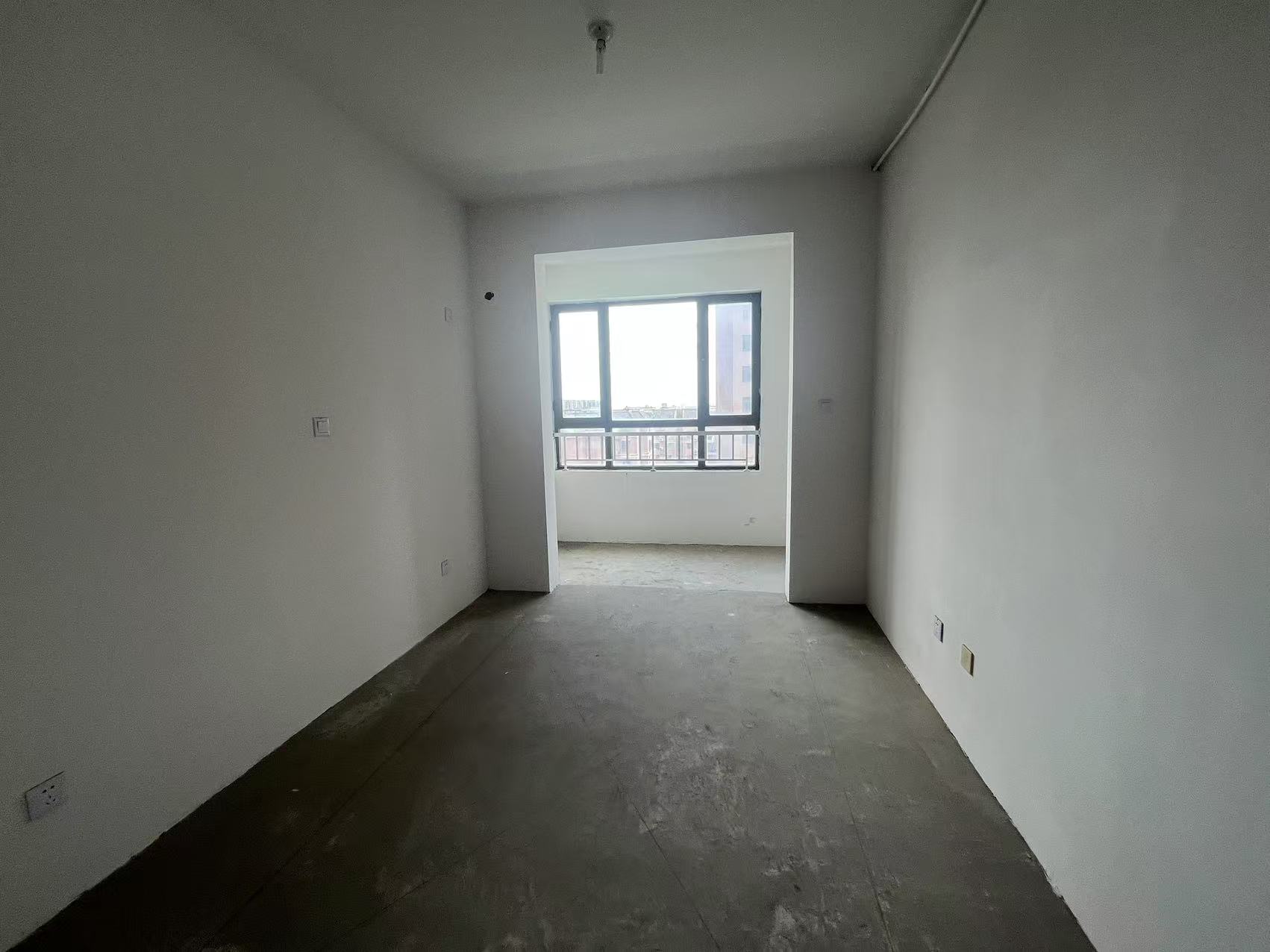 朝霞里花苑 3室2厅2卫 129m&sup2;