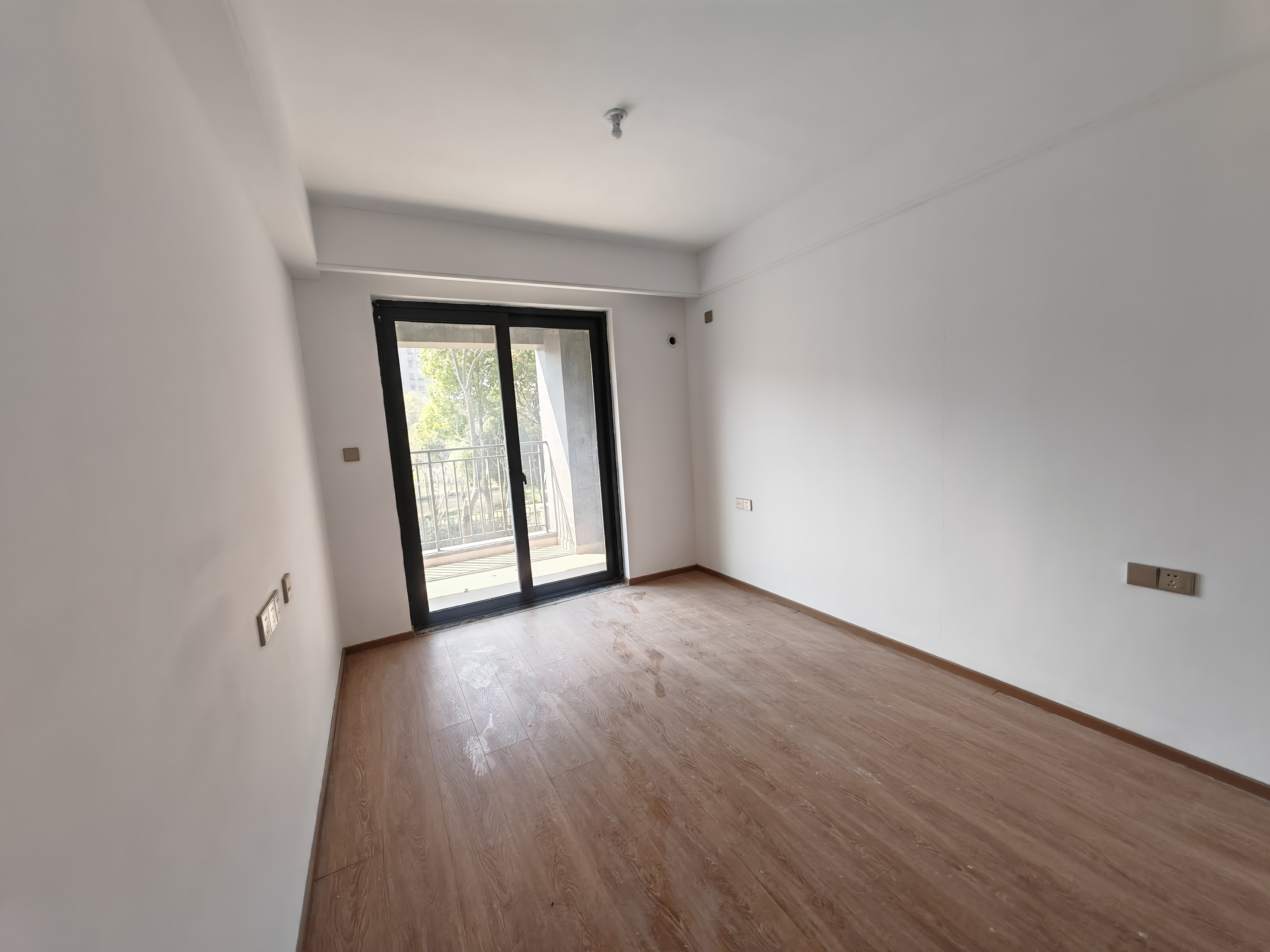 上悦城 3室2厅2卫 116m&sup2;
