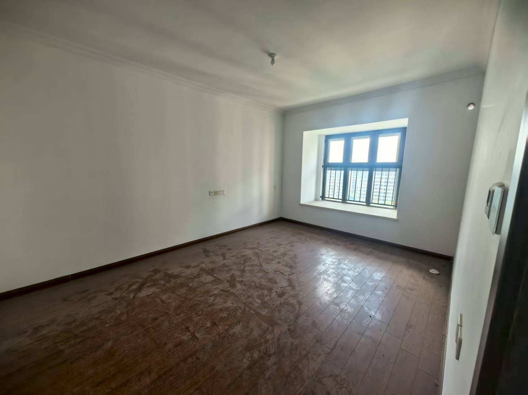南通碧桂园翡翠华府 4室2厅2卫 144m&sup2;