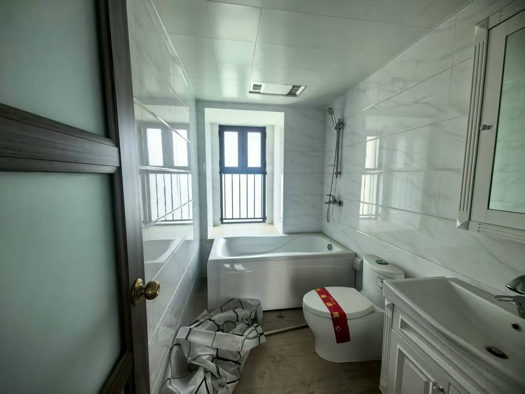 南通碧桂园翡翠华府 4室2厅2卫 144m&sup2;