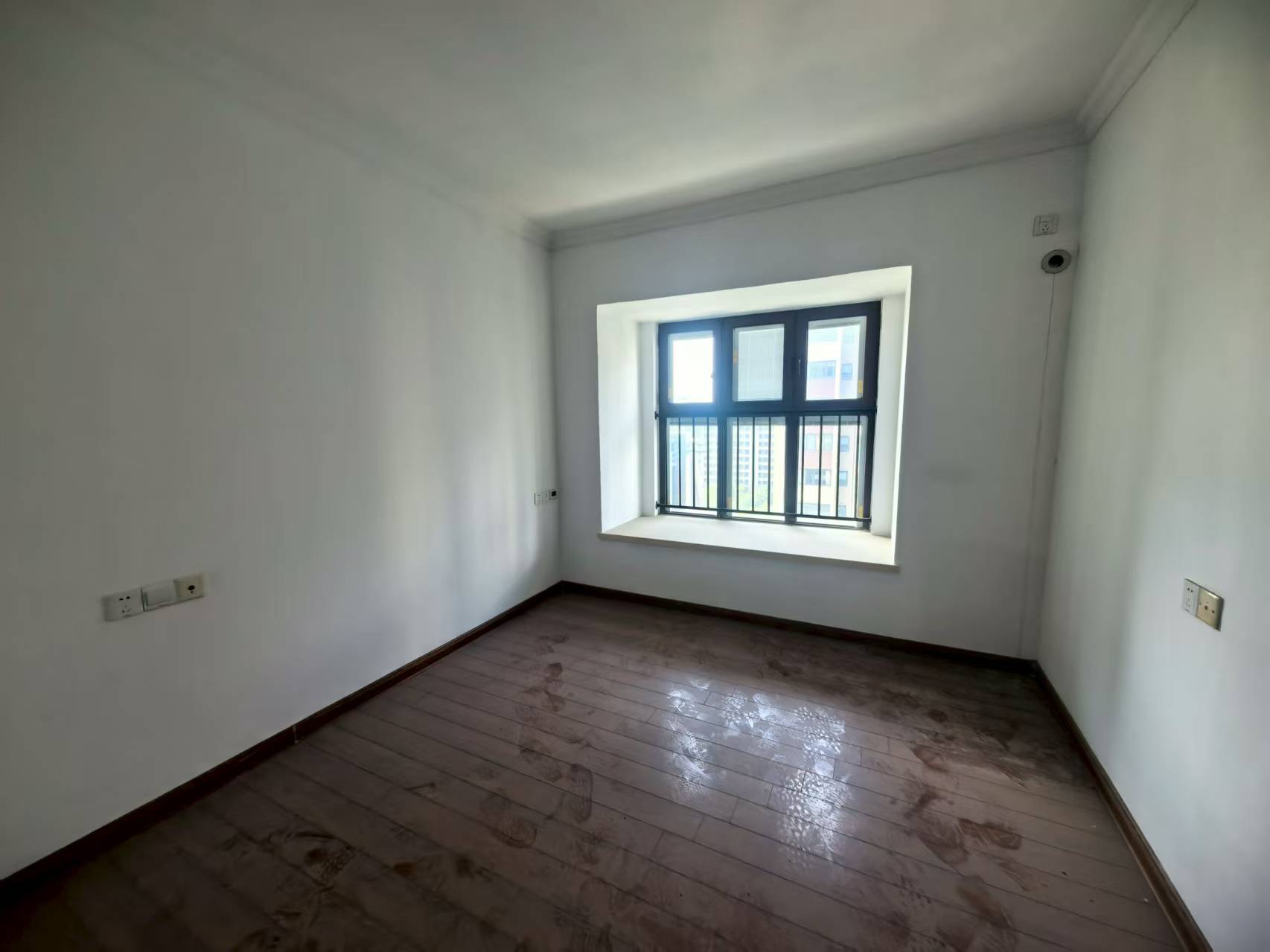南通碧桂园翡翠华府 4室2厅2卫 144m&sup2;