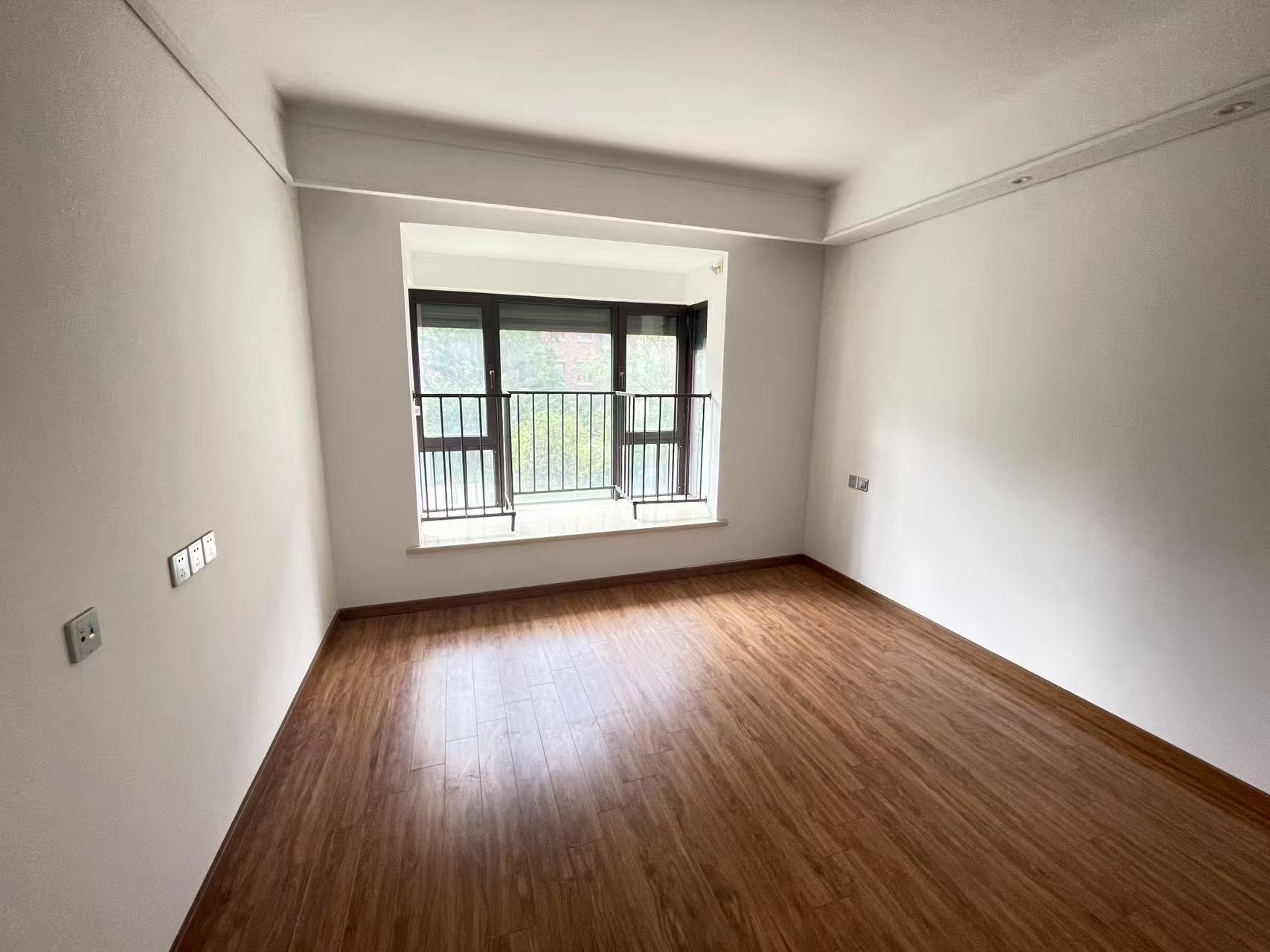 佳期漫 5室2厅2卫 144.8m&sup2;