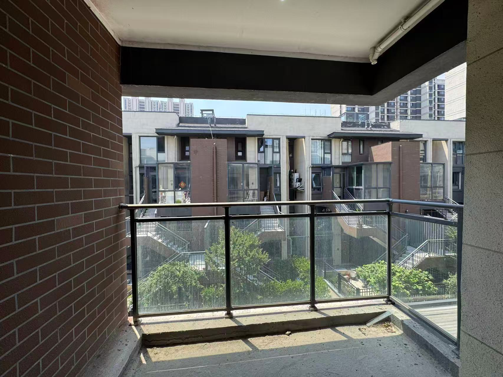 万科翡翠东第 3室2厅2卫 145m&sup2;