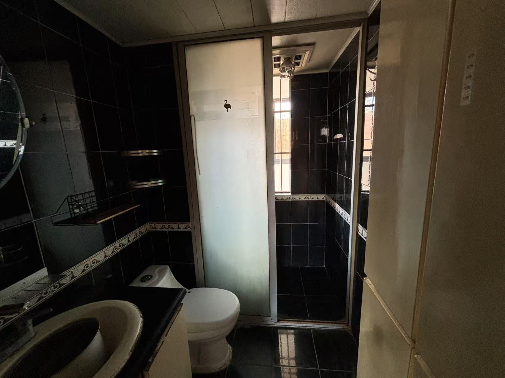 华能大厦 2室1厅1卫 67.64m&sup2;
