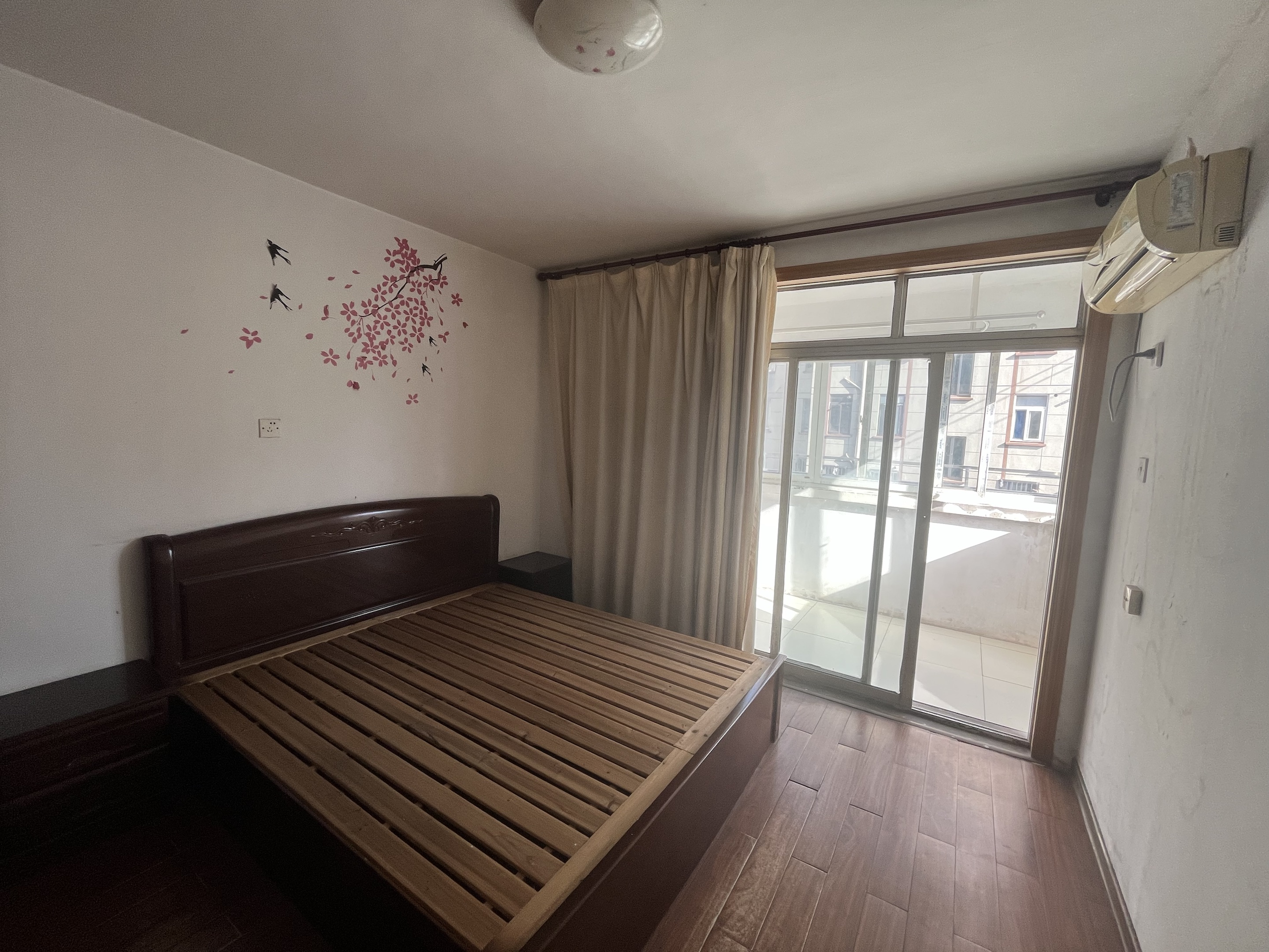 南川园新村 1室1厅1卫 42.44m&sup2;