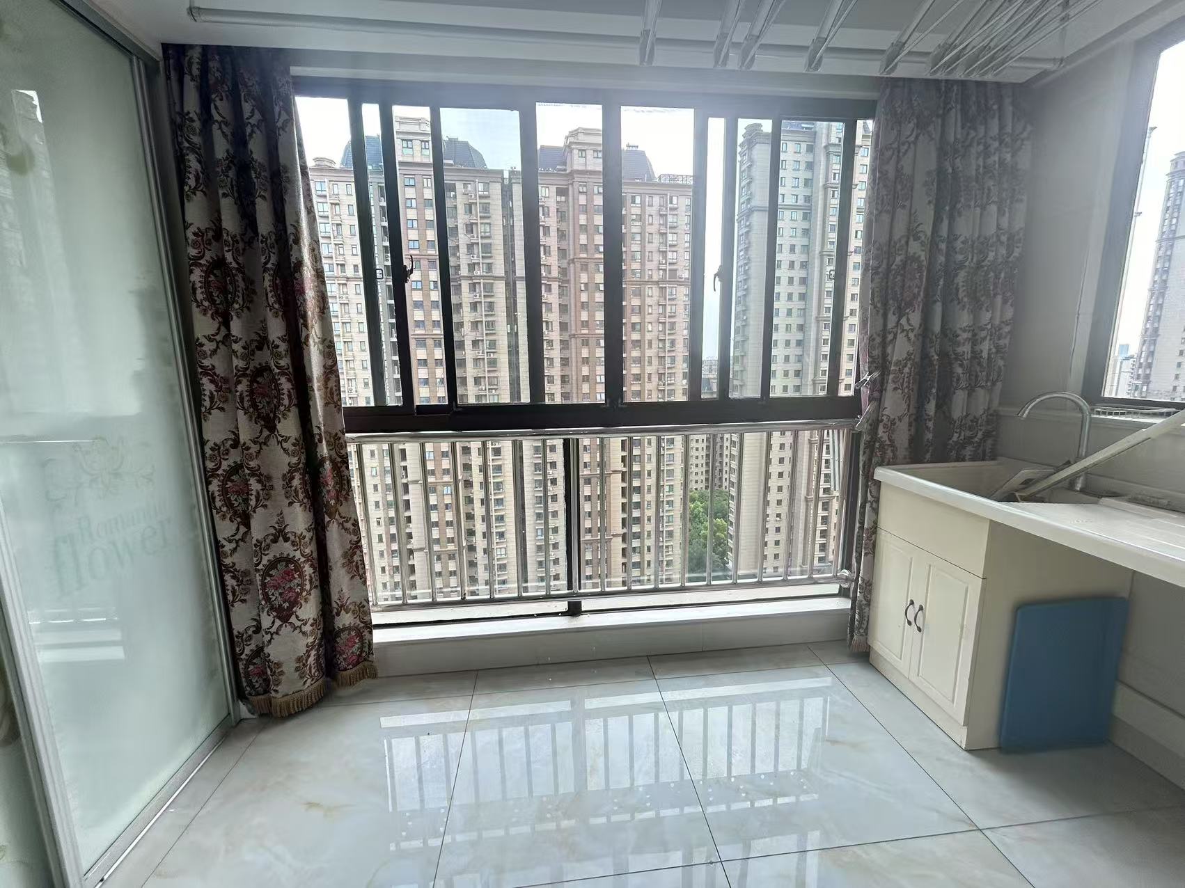 帝奥世伦名郡 3室2厅1卫 130m&sup2;