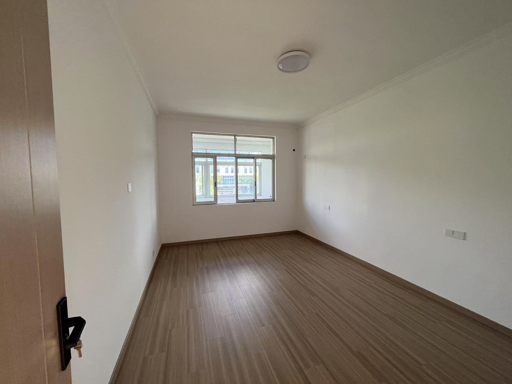 八角亭小区 3室2厅1卫 95.06m&sup2;