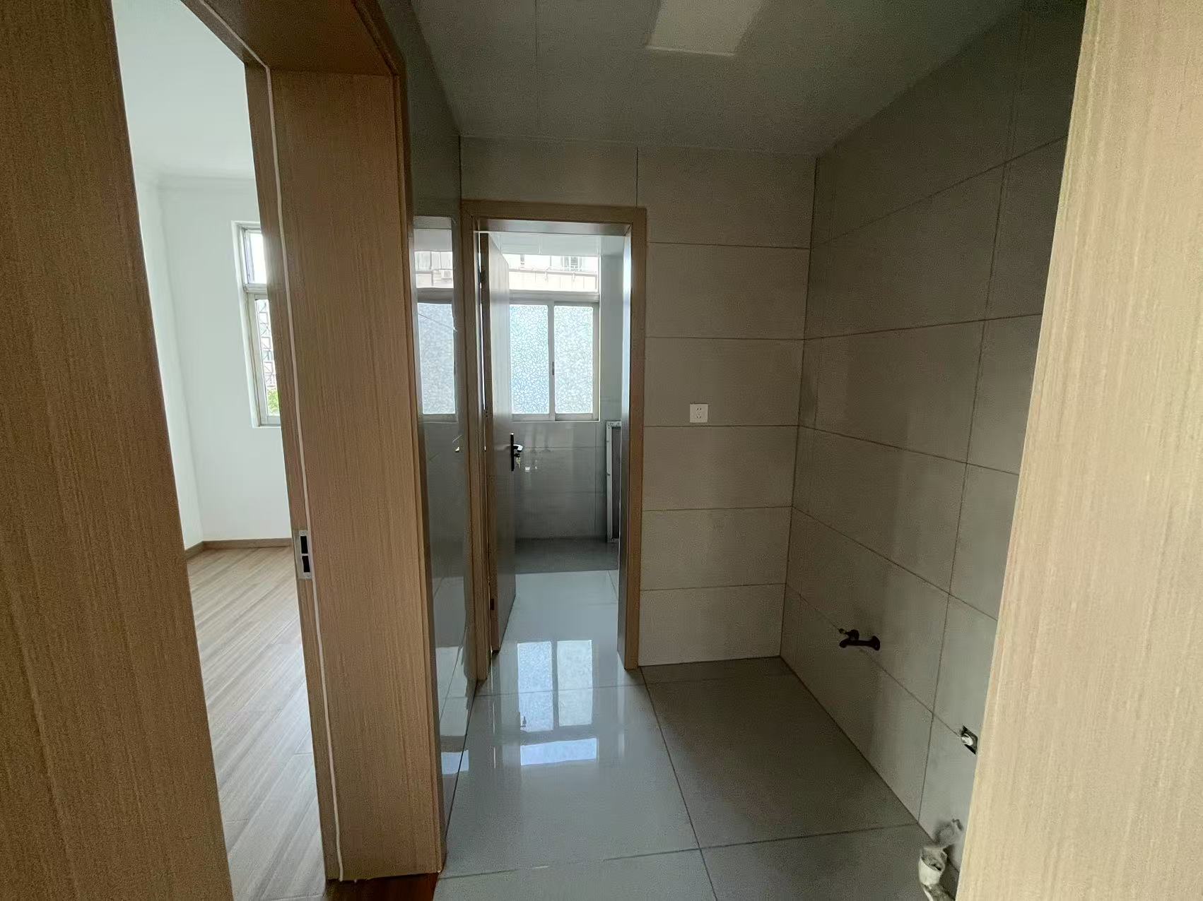 八角亭小区 3室2厅1卫 95.06m&sup2;