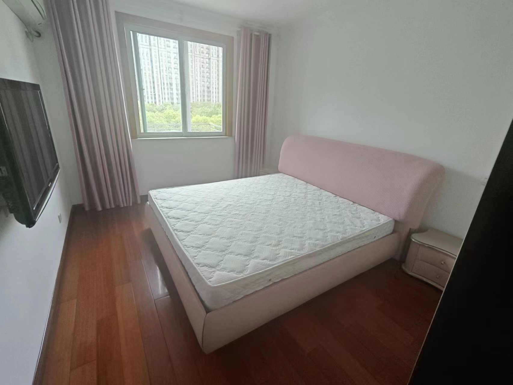紫东南苑南区 2室2厅1卫 110m&sup2;