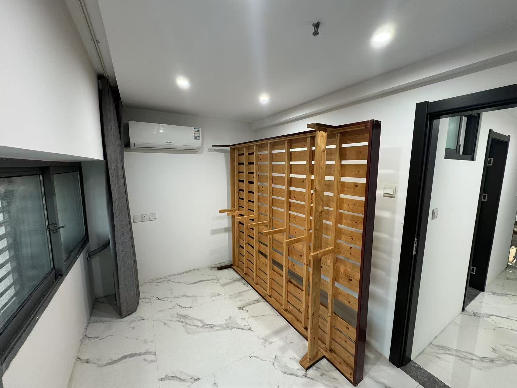 赛格时代广场 3室1厅1卫 62m&sup2;