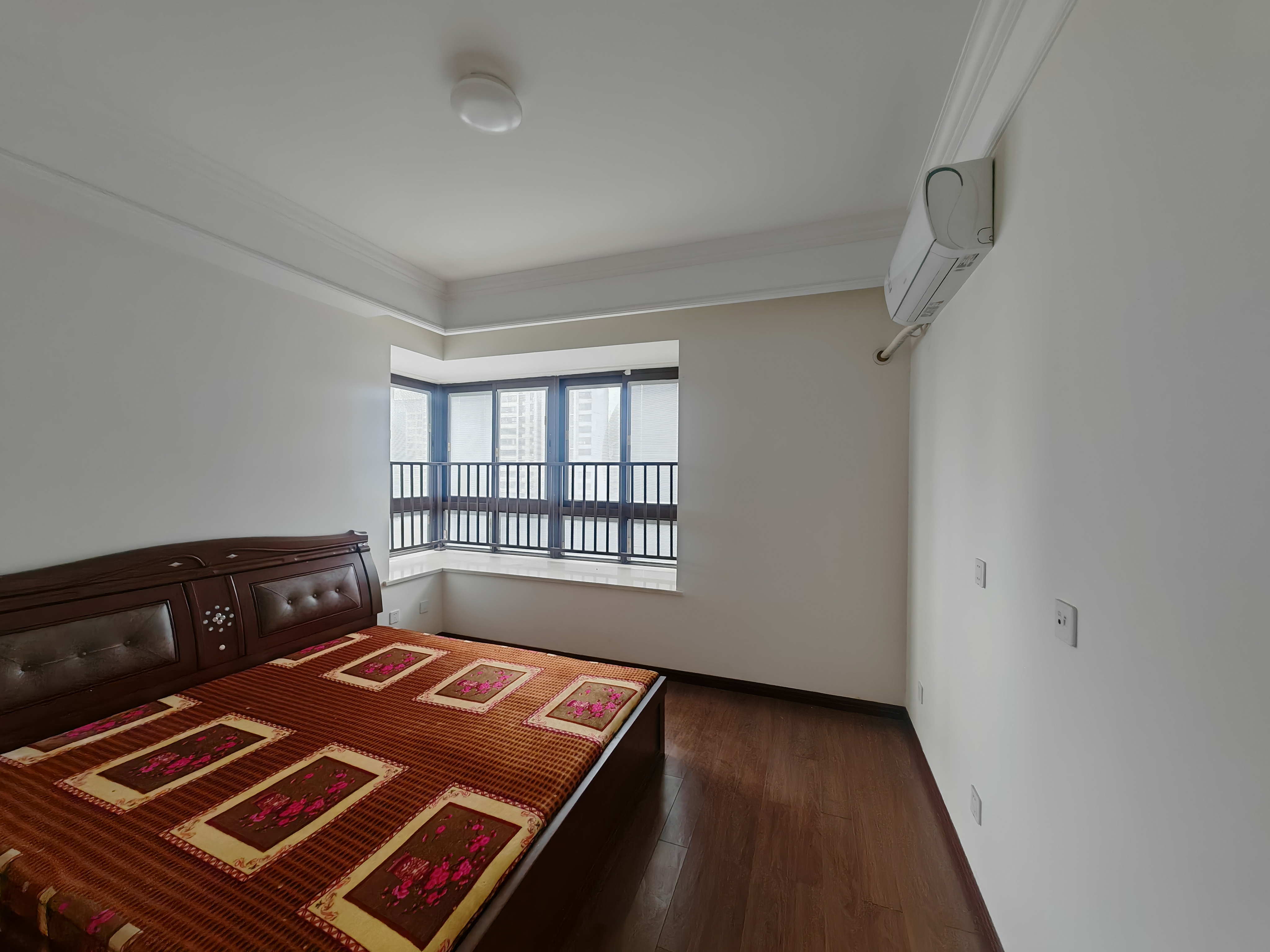 中梁望府 4室2厅2卫 147.79m&sup2;