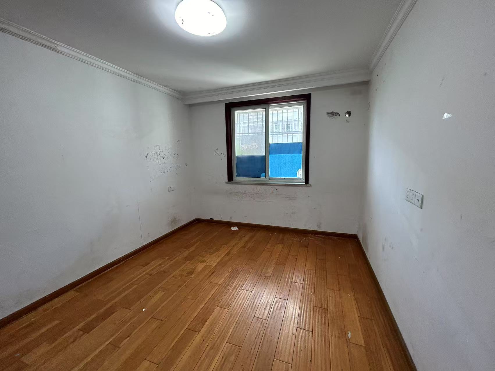 天山花苑西区 2室1厅1卫 83m&sup2;