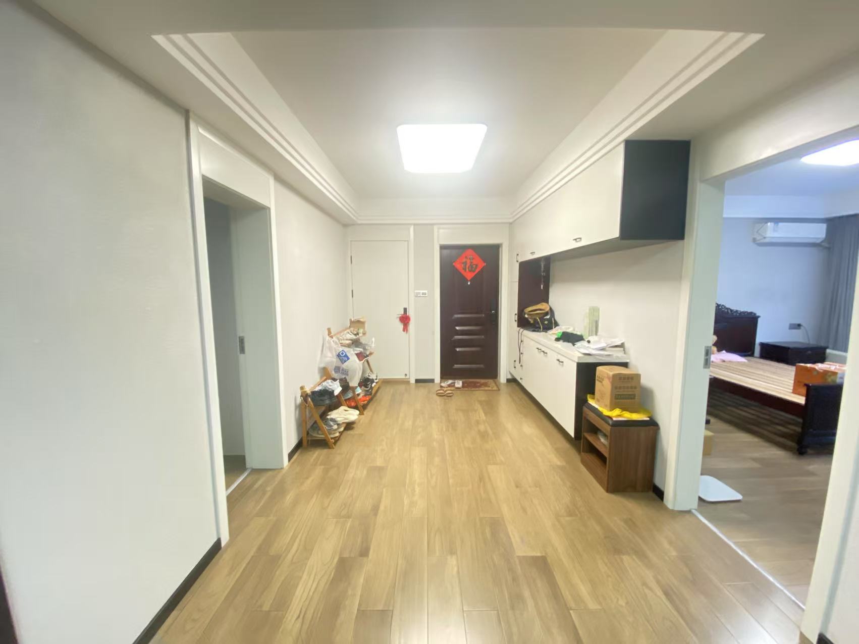 光明东村二期 3室2厅1卫 145m&sup2;