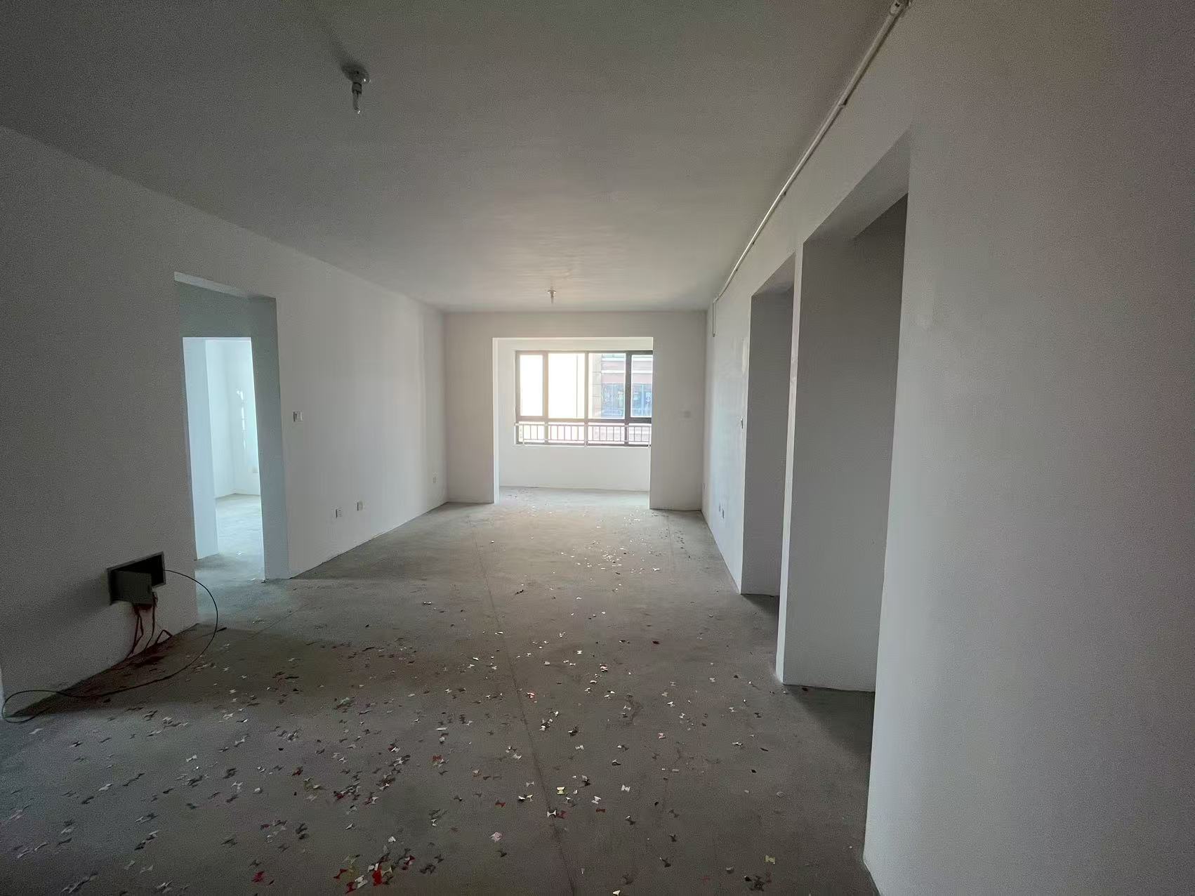 华山花苑六期 3室2厅2卫 125m&sup2;