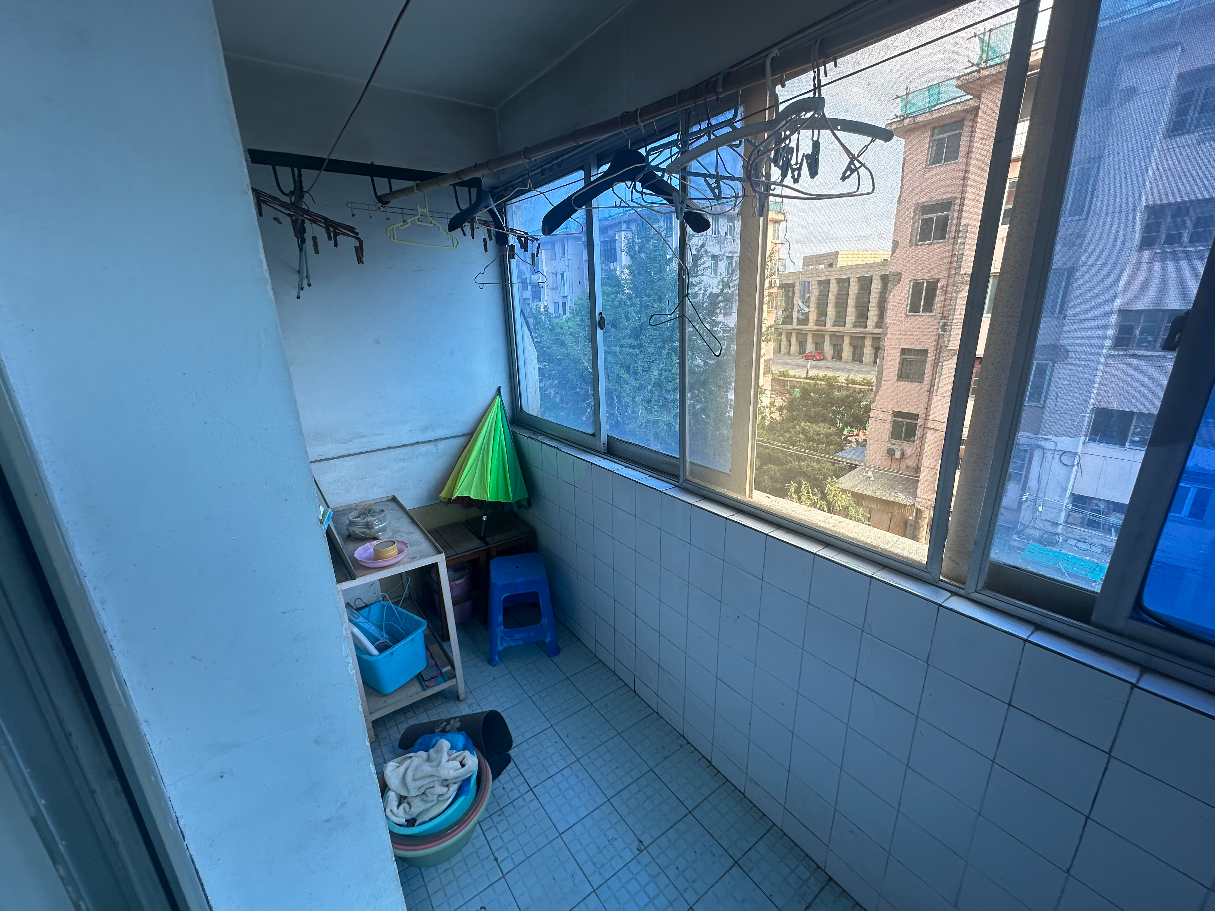 虹桥东村 2室1厅1卫 67m&sup2;