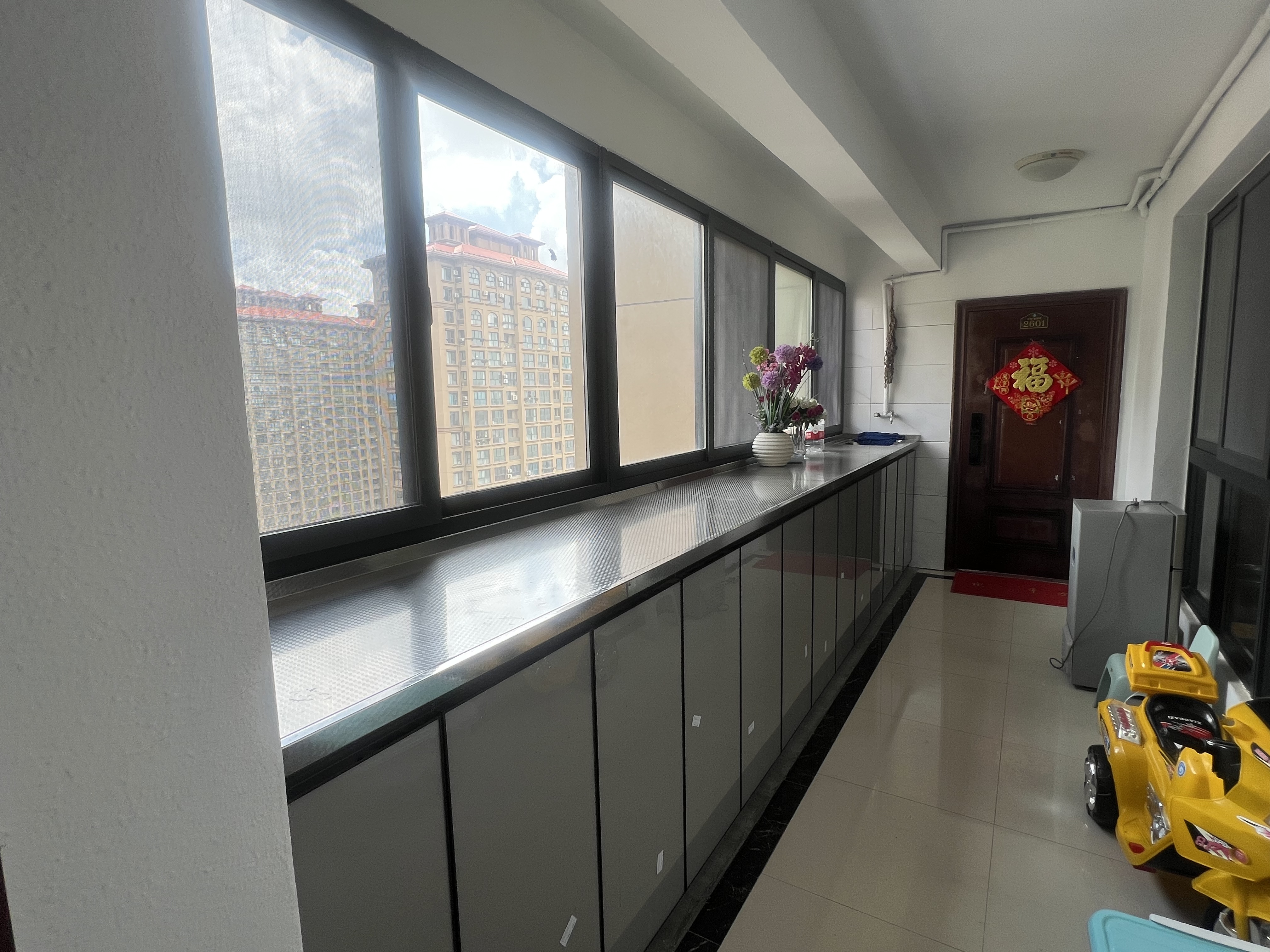 中港翡翠城 4室2厅2卫 140m&sup2;