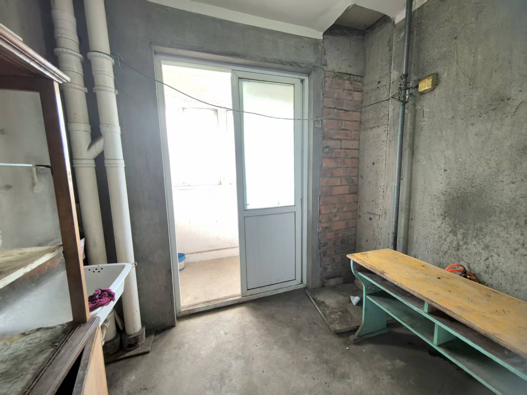 盛唐公寓 2室2厅1卫 88m&sup2;