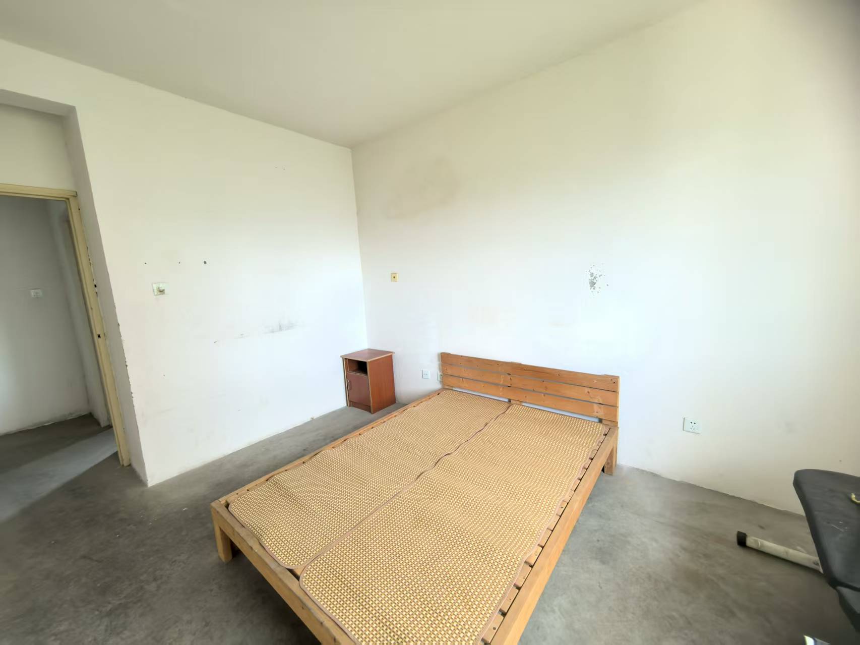 盛唐公寓 2室2厅1卫 88m&sup2;