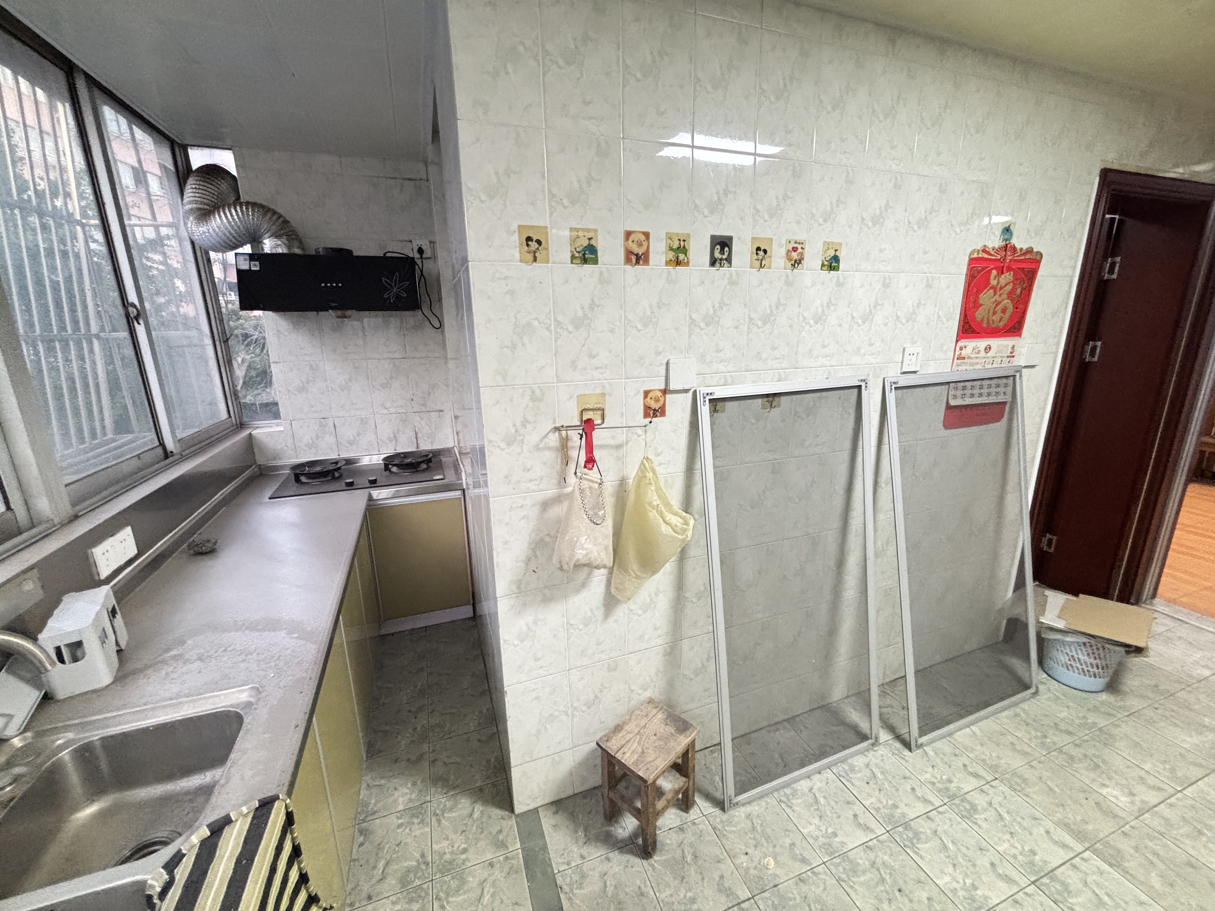 华侨花苑 3室1厅1卫 100m&sup2;
