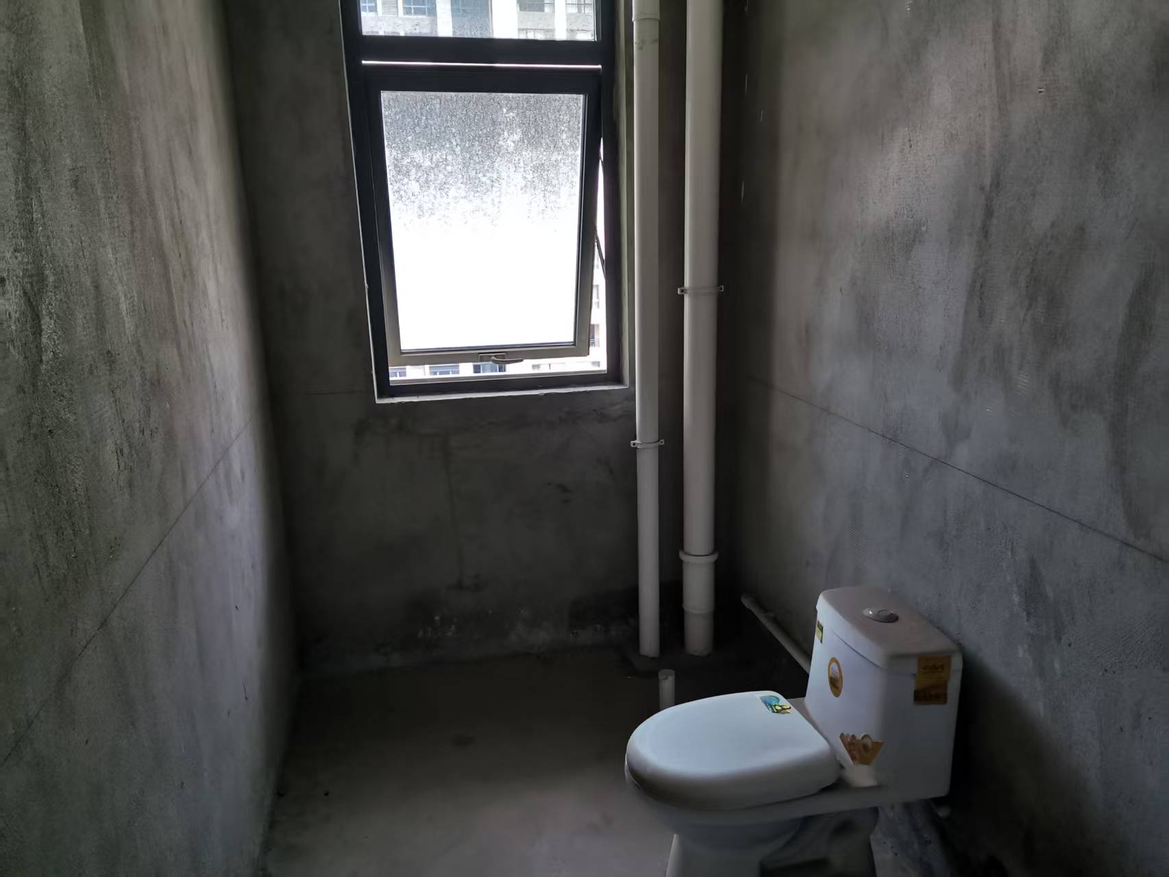 翠园 3室2厅2卫 132m&sup2;