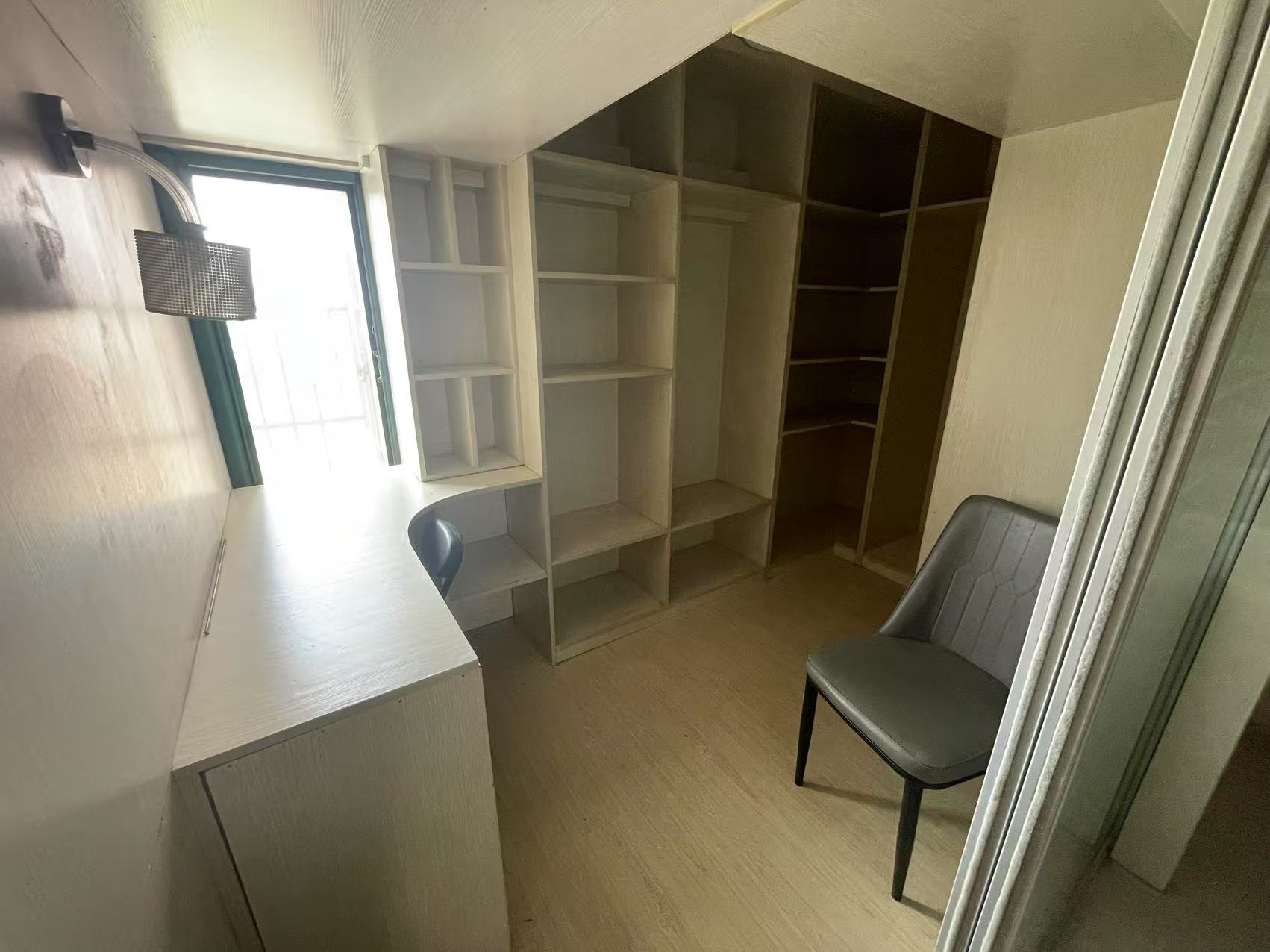 奥特莱斯 2室1厅1卫 110m&sup2;