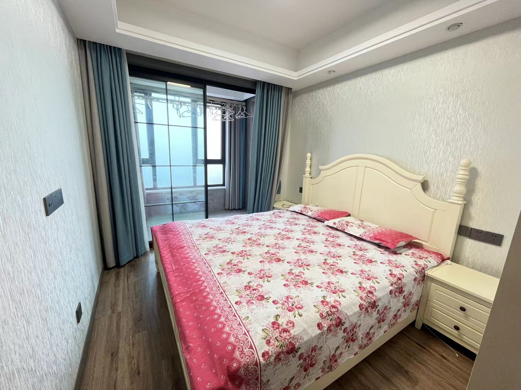 华强城四期 3室2厅1卫 105m&sup2;